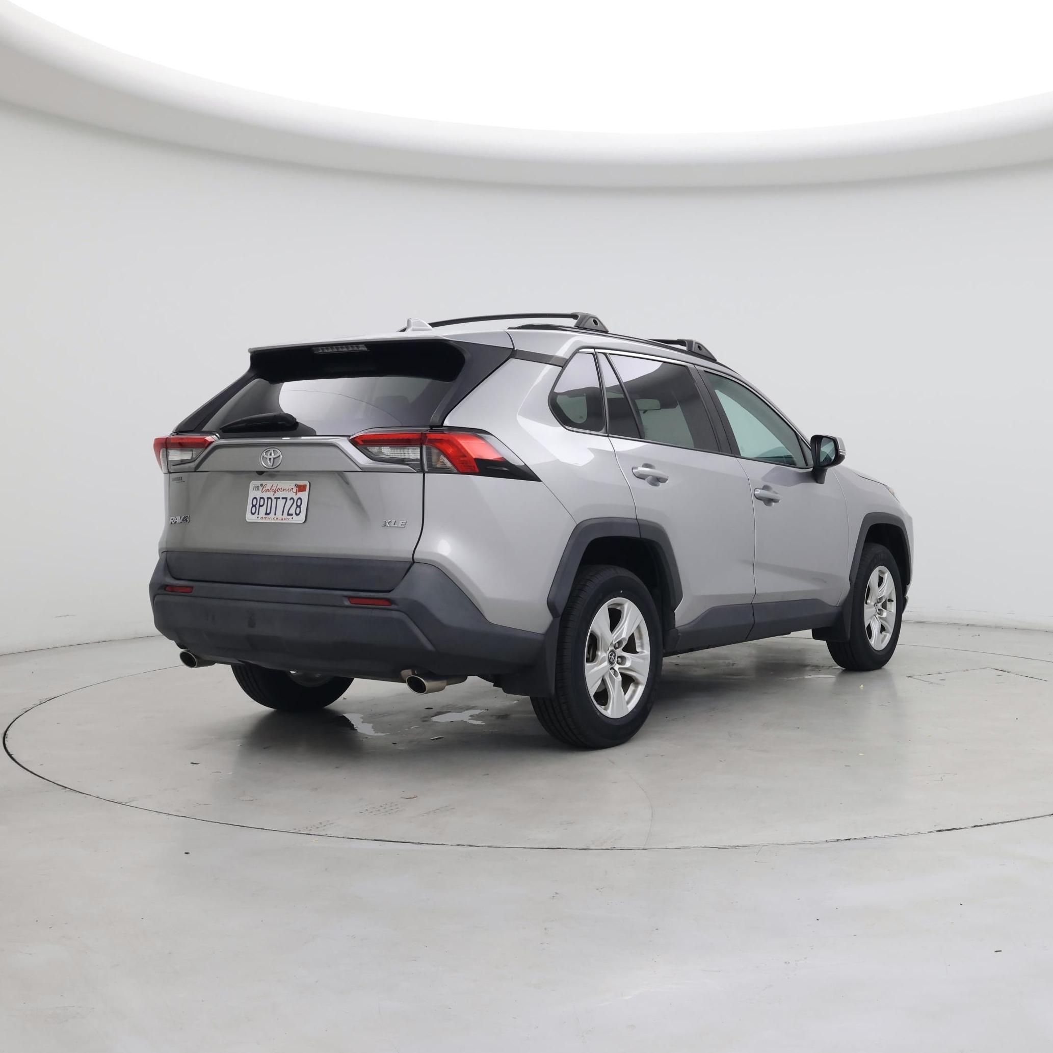 Thumbnail: 2020 Toyota RAV4 - 8