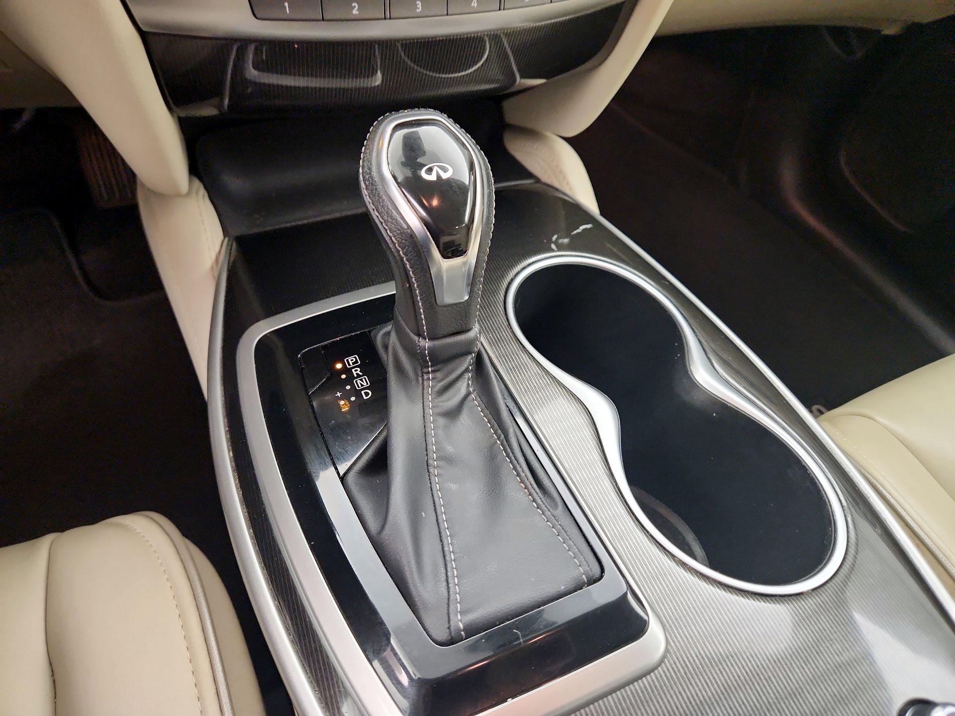 Thumbnail: 2019 INFINITI QX60 - 17