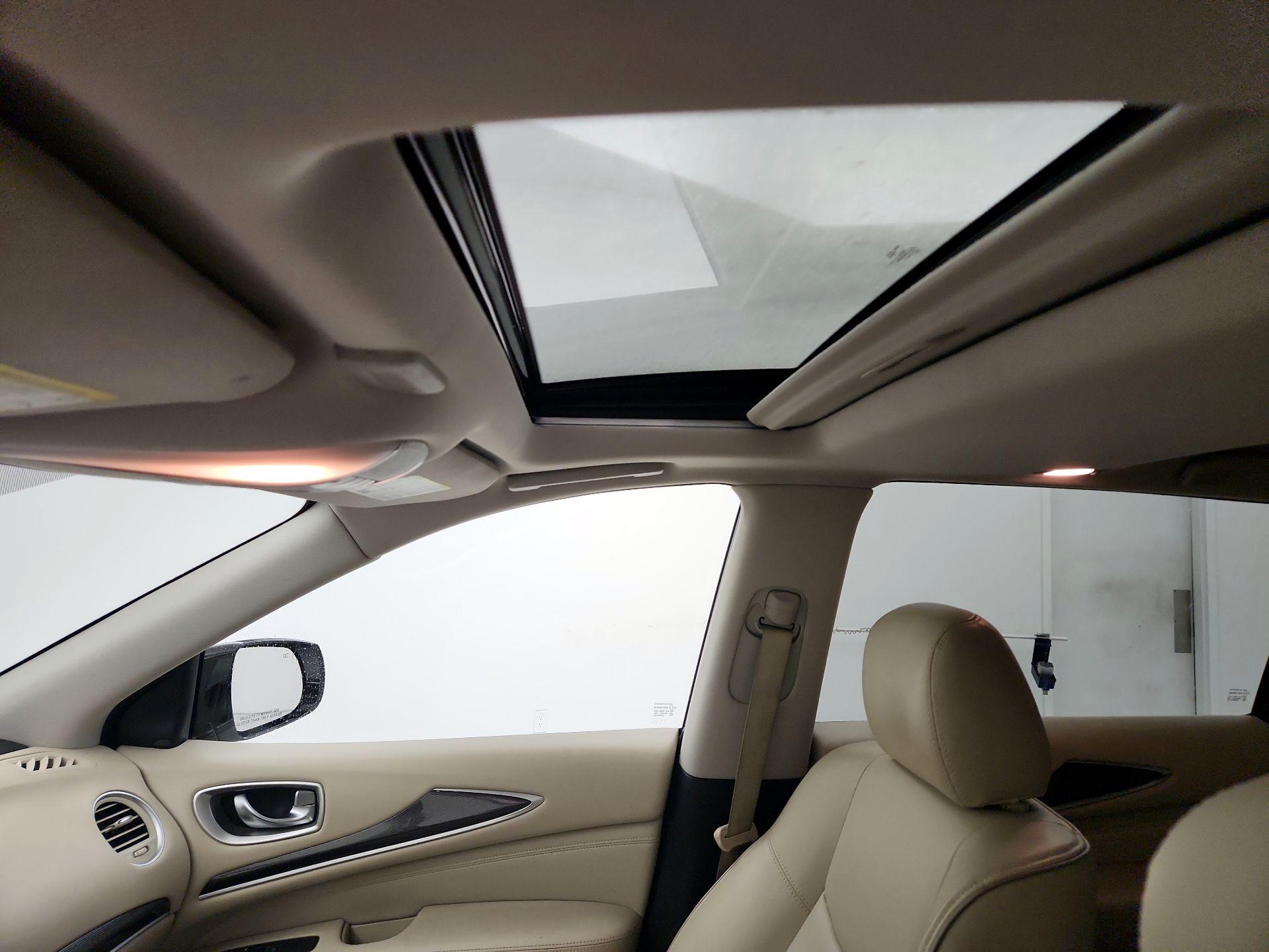 Thumbnail: 2019 INFINITI QX60 - 19