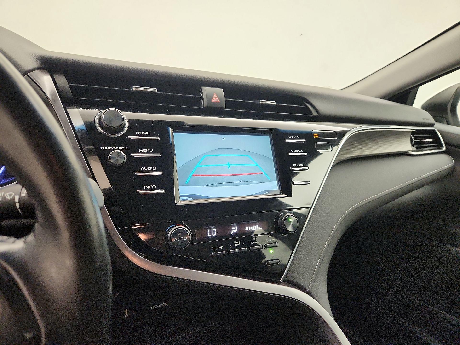 Thumbnail: 2018 Toyota Camry - 14
