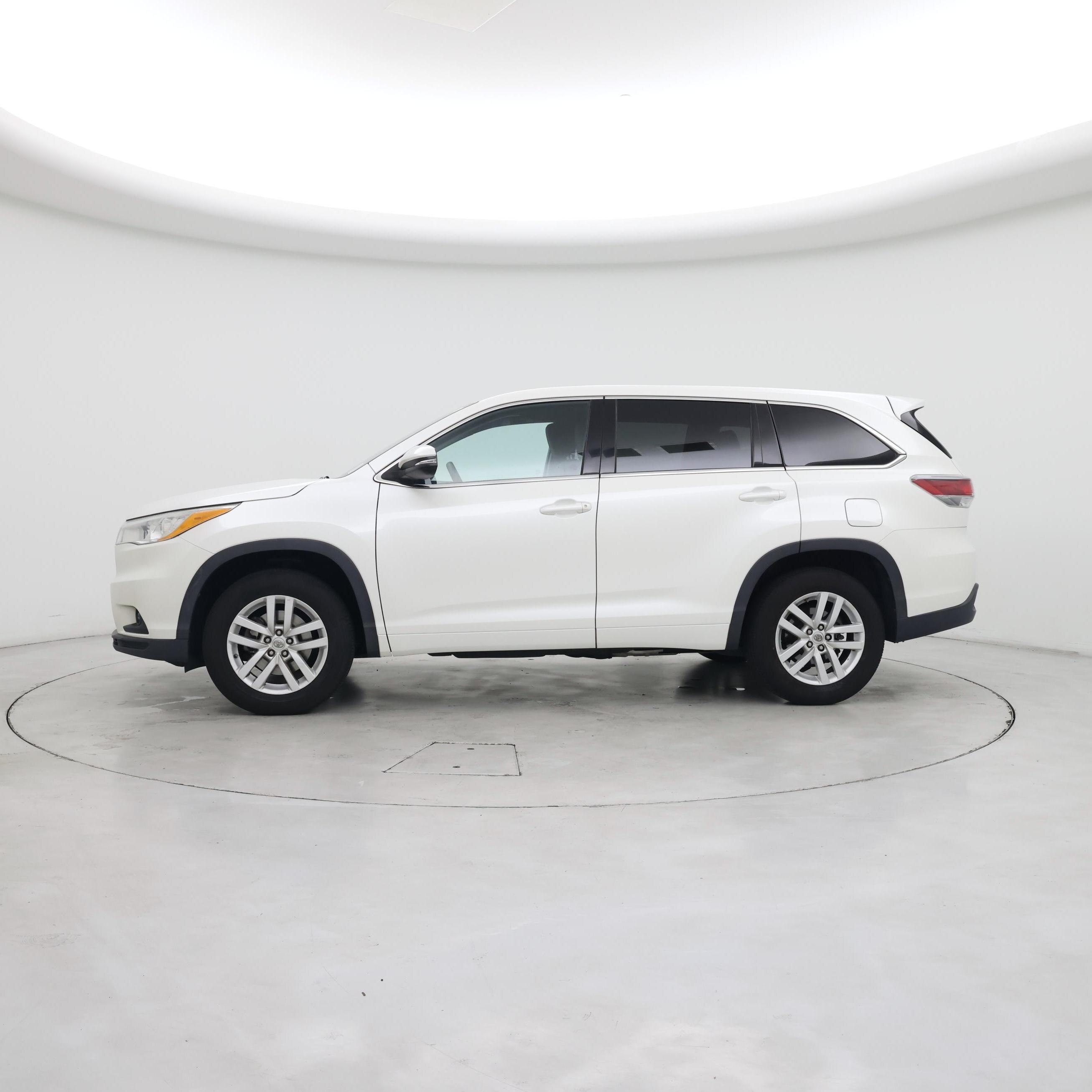 Thumbnail: 2014 Toyota Highlander - 3