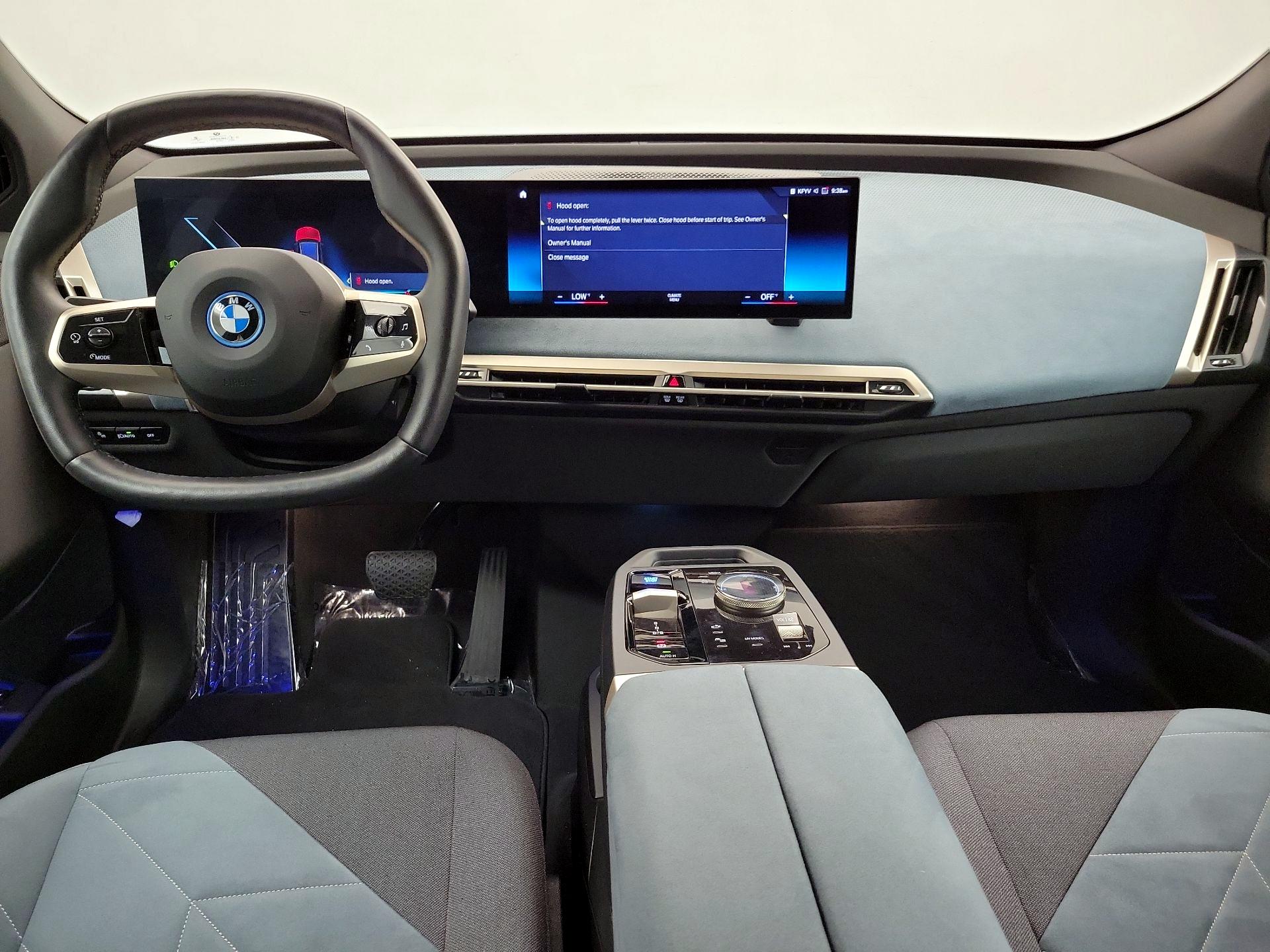 Thumbnail: 2023 BMW iX - 9