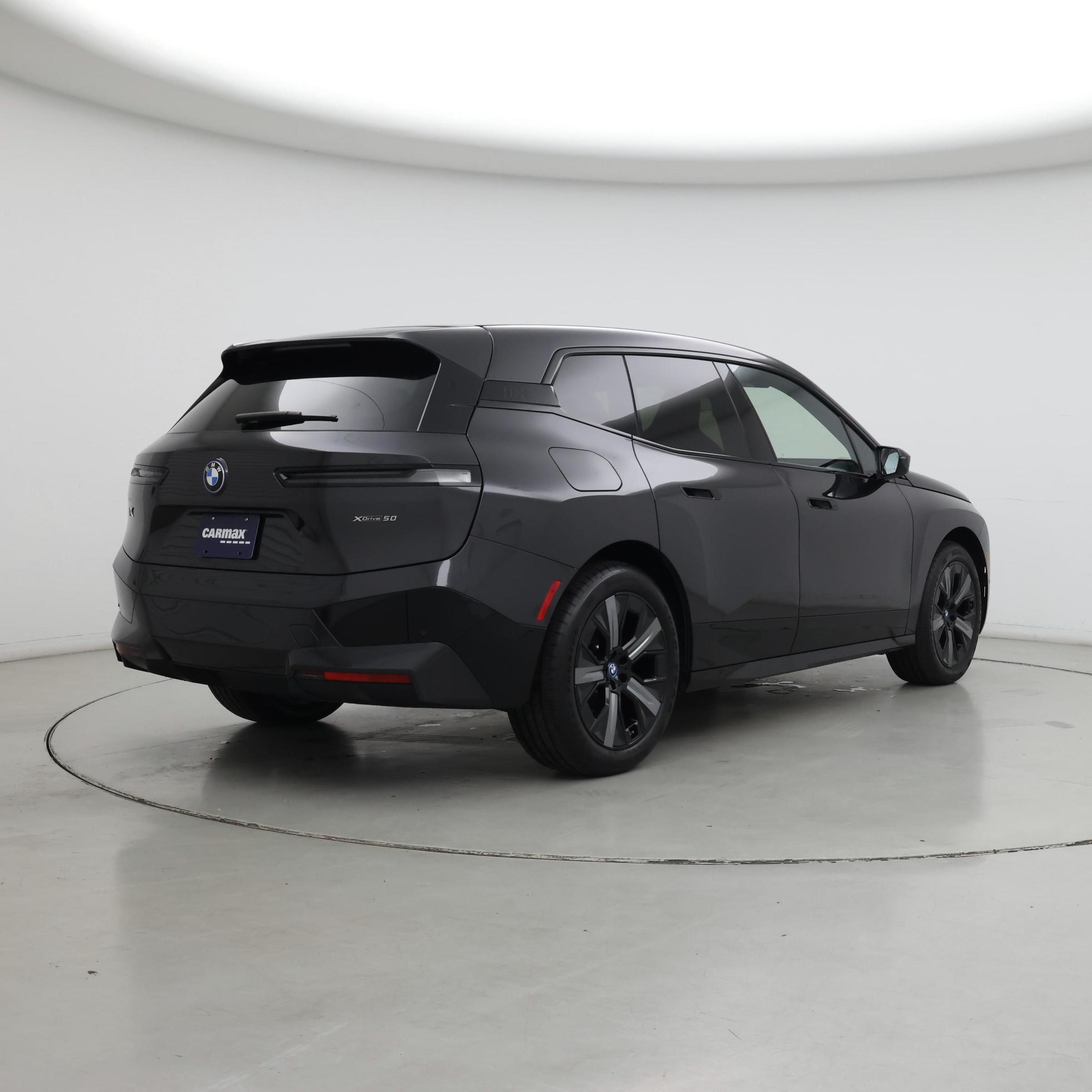 Thumbnail: 2023 BMW iX - 8