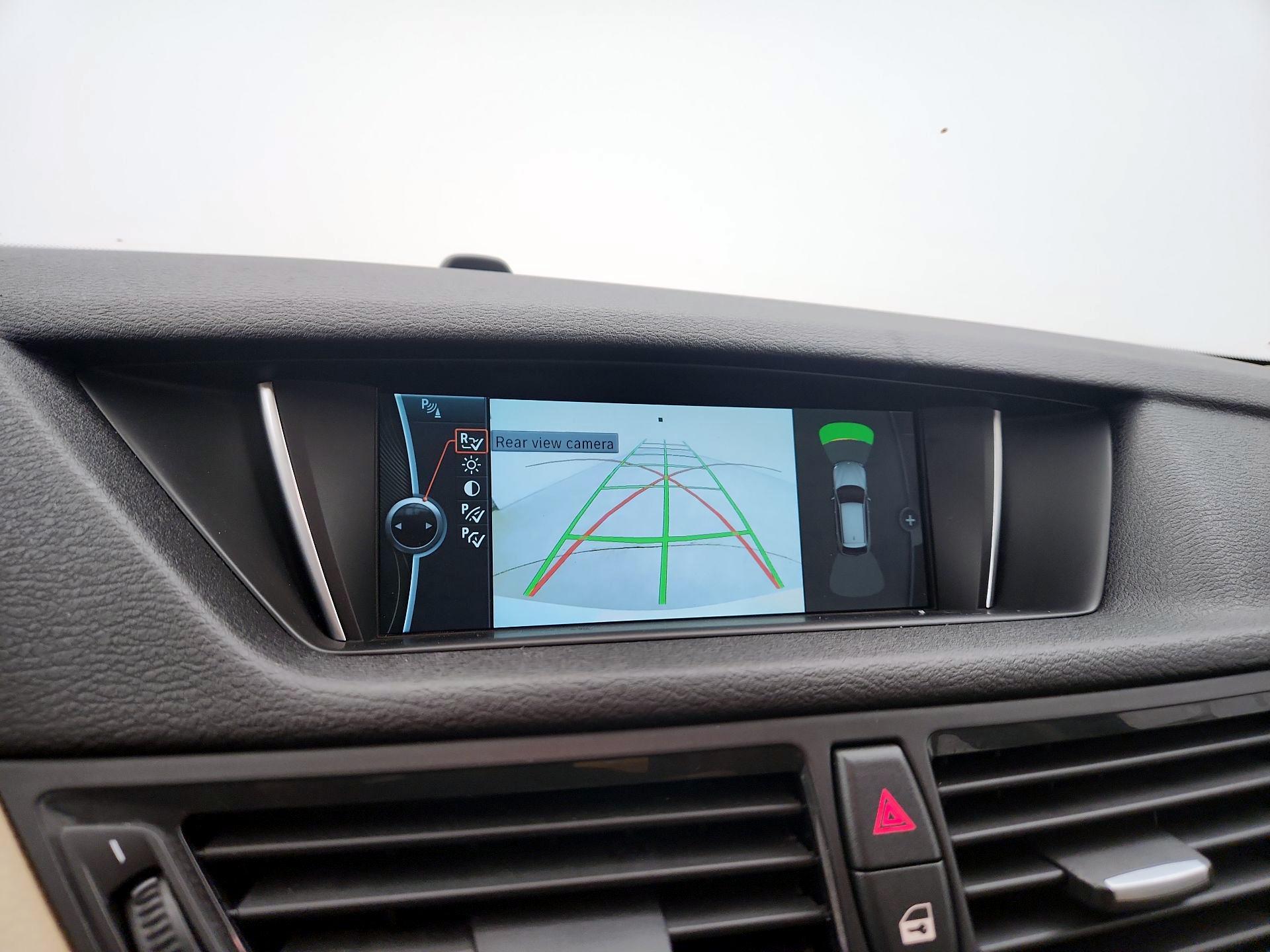 Thumbnail: 2015 BMW X1 - 15