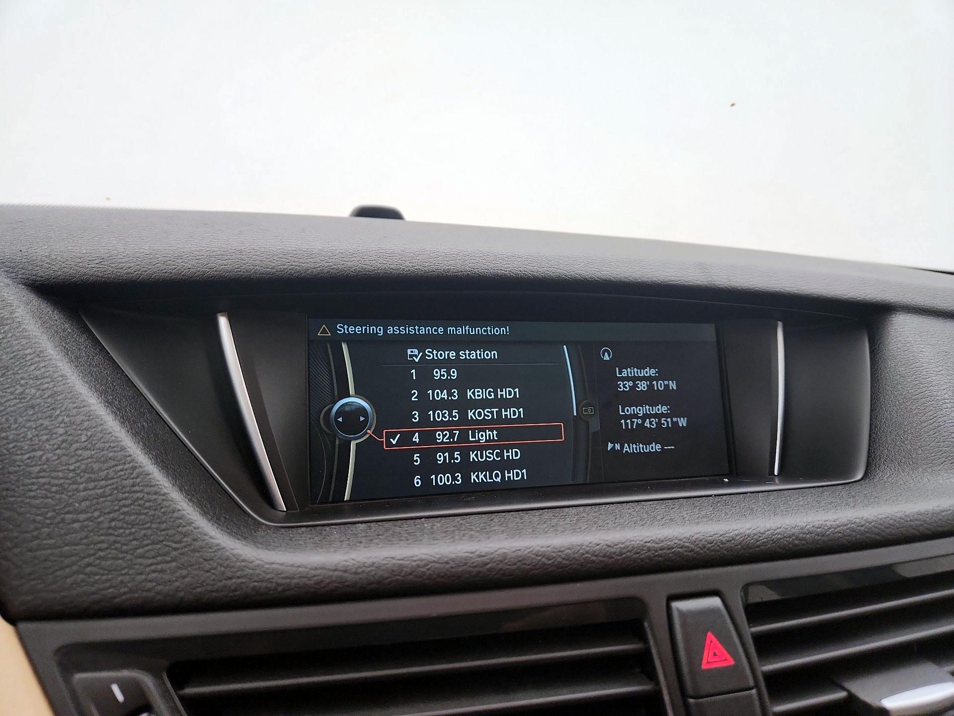 Thumbnail: 2015 BMW X1 - 16