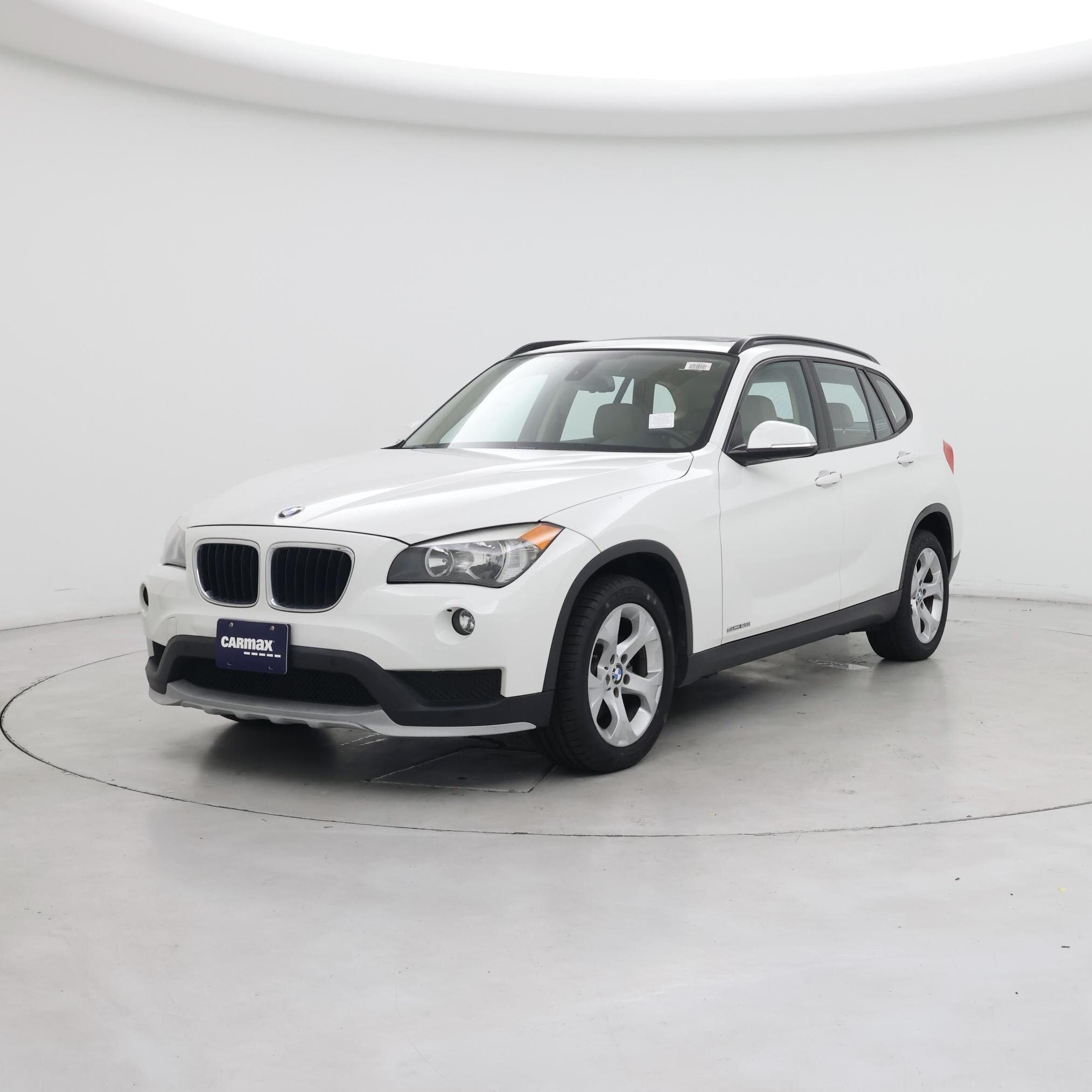 Thumbnail: 2015 BMW X1 - 4