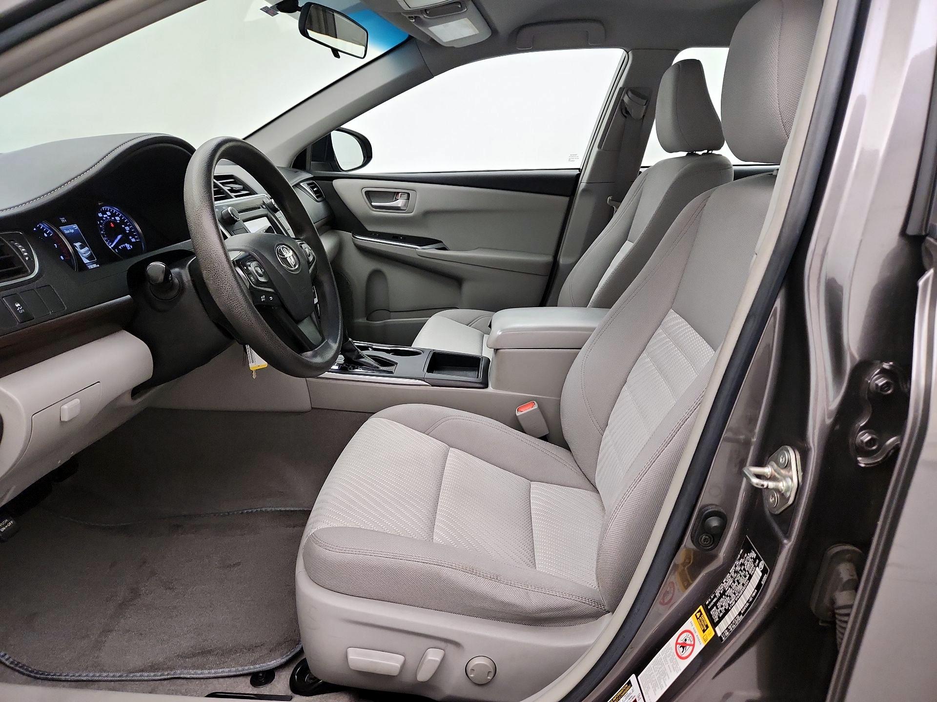 Thumbnail: 2016 Toyota Camry - 11