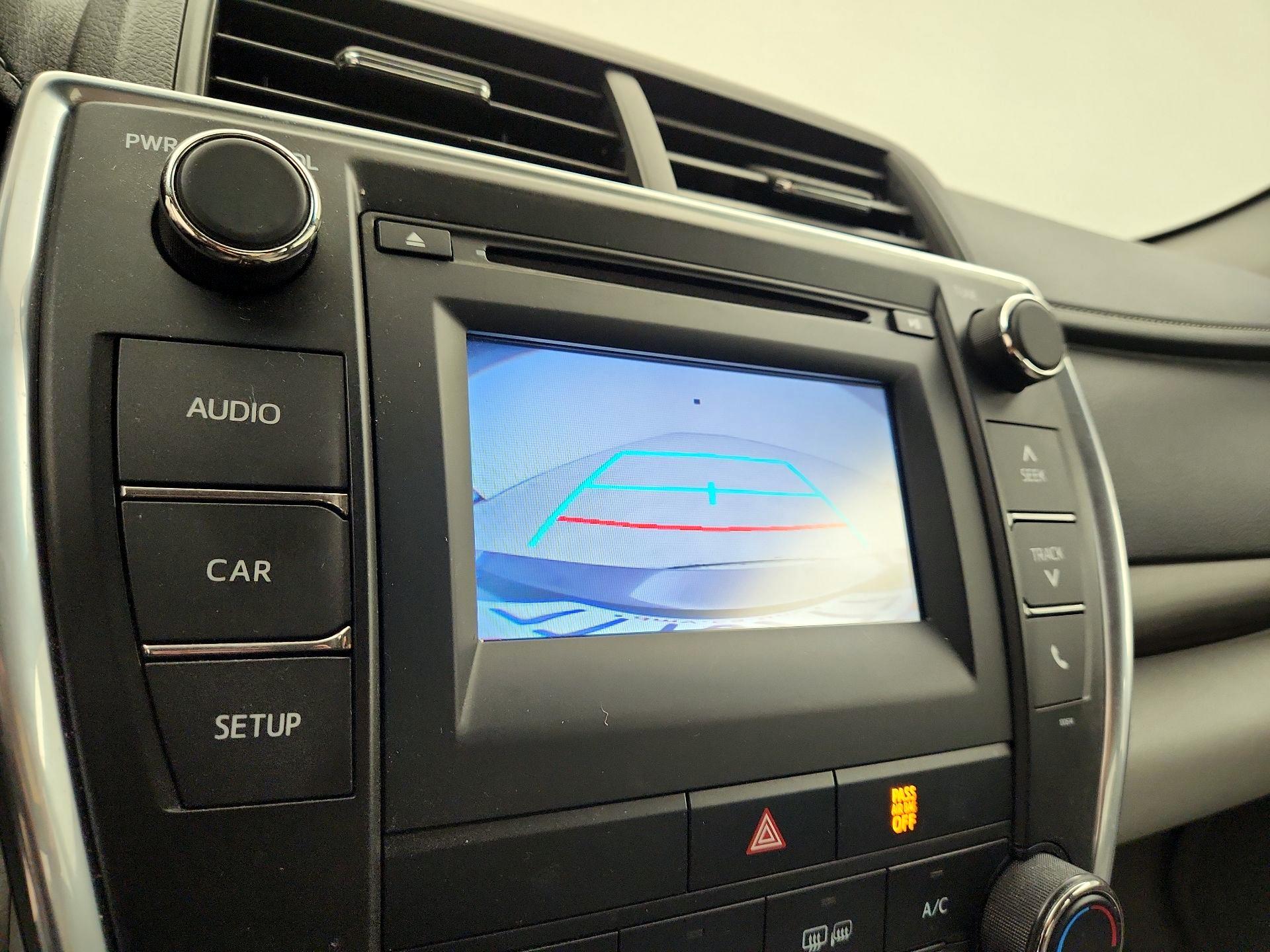 Thumbnail: 2016 Toyota Camry - 14