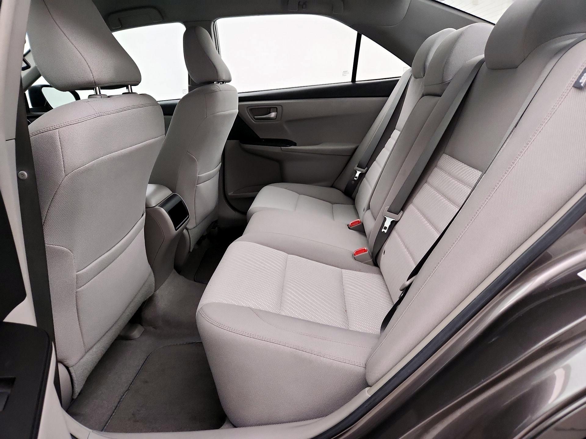 Thumbnail: 2016 Toyota Camry - 19