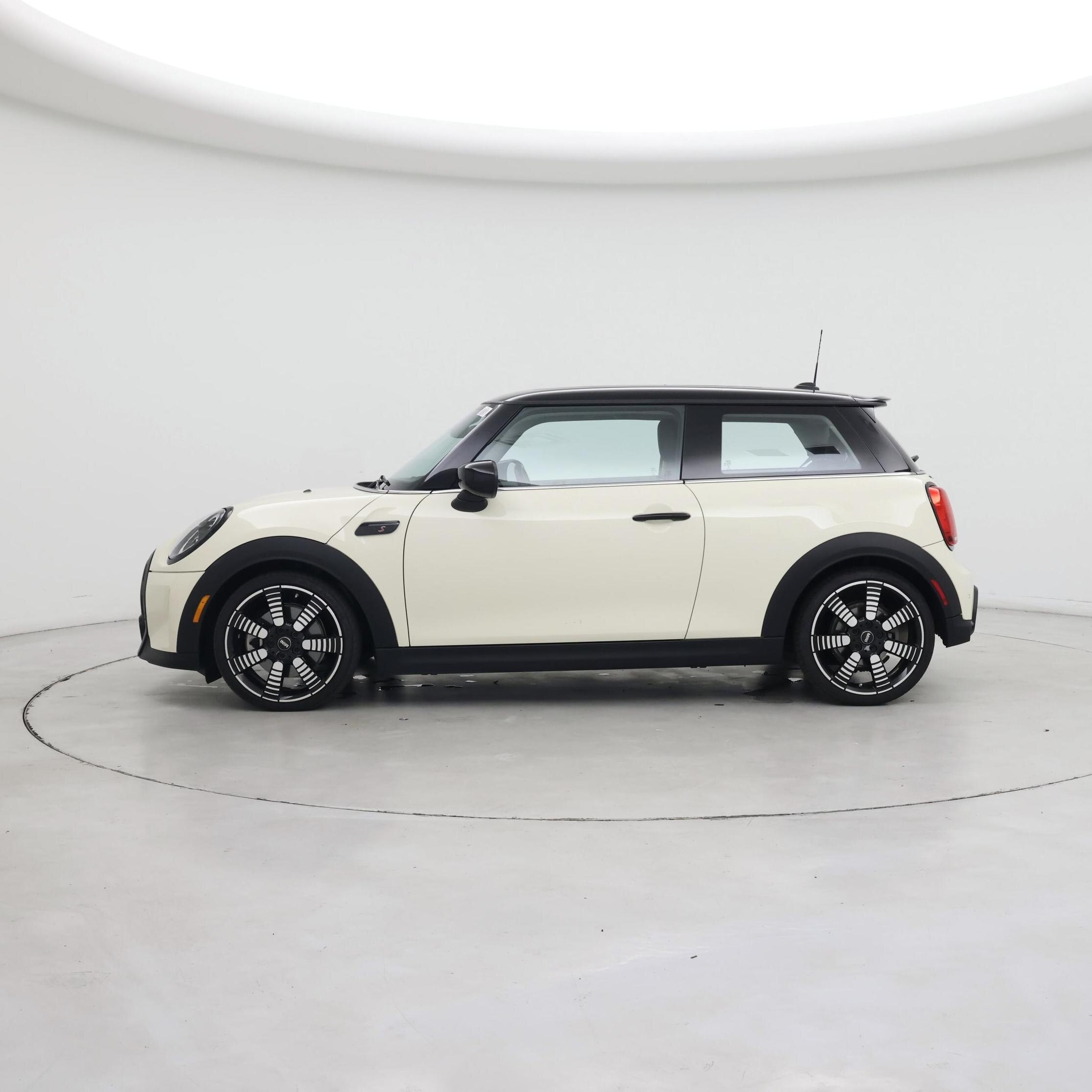 Thumbnail: 2023 MINI Cooper Hardtop - 3