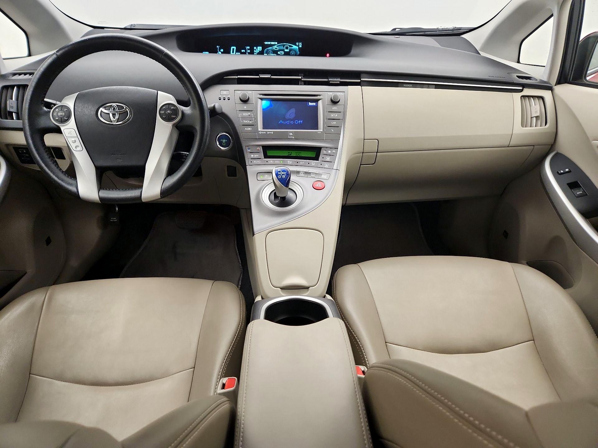 Thumbnail: 2014 Toyota Prius - 9