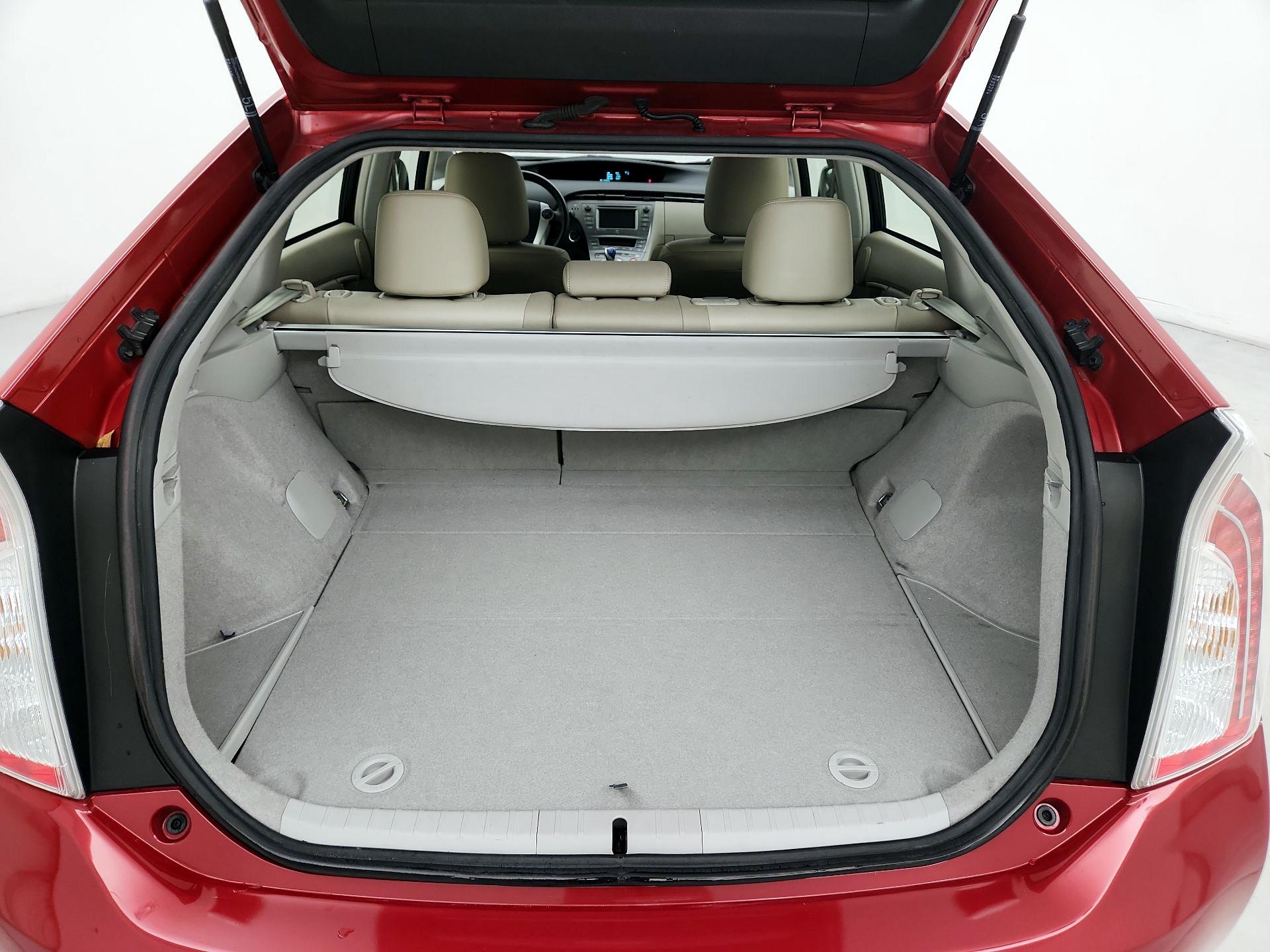 Thumbnail: 2014 Toyota Prius - 20