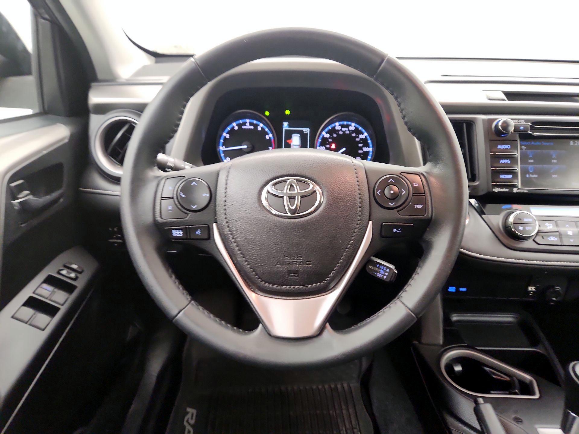 Thumbnail: 2017 Toyota RAV4 - 10