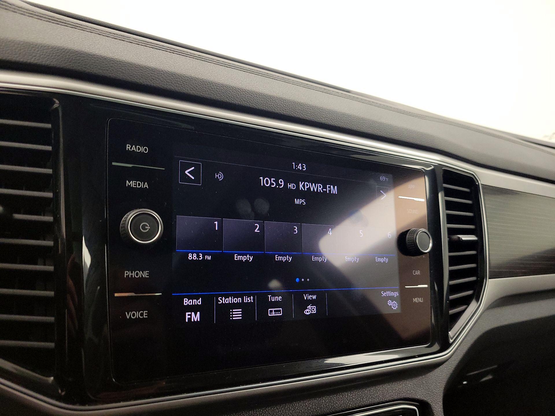 Thumbnail: 2018 Volkswagen Atlas - 15