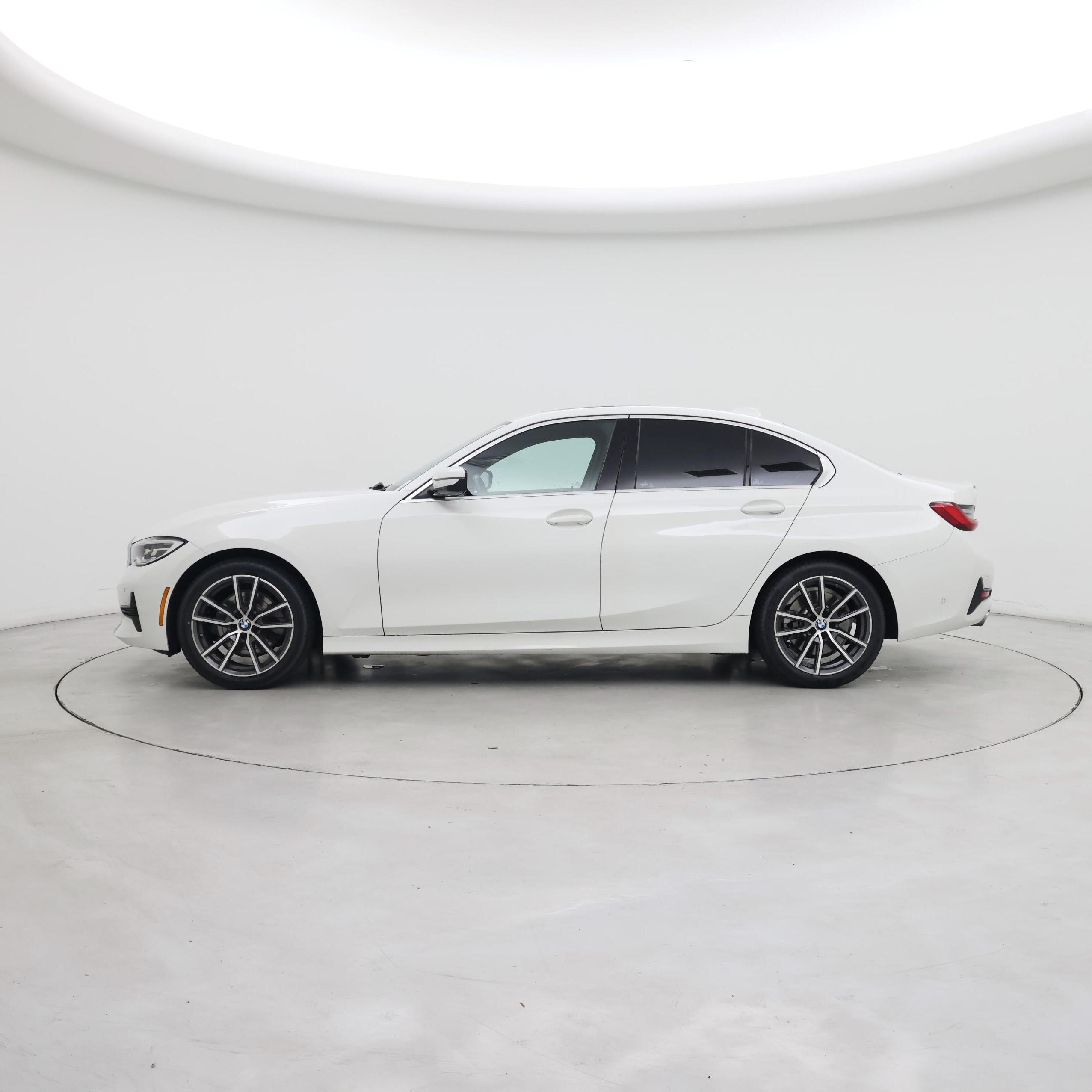 Thumbnail: 2020 BMW 3 Series - 3
