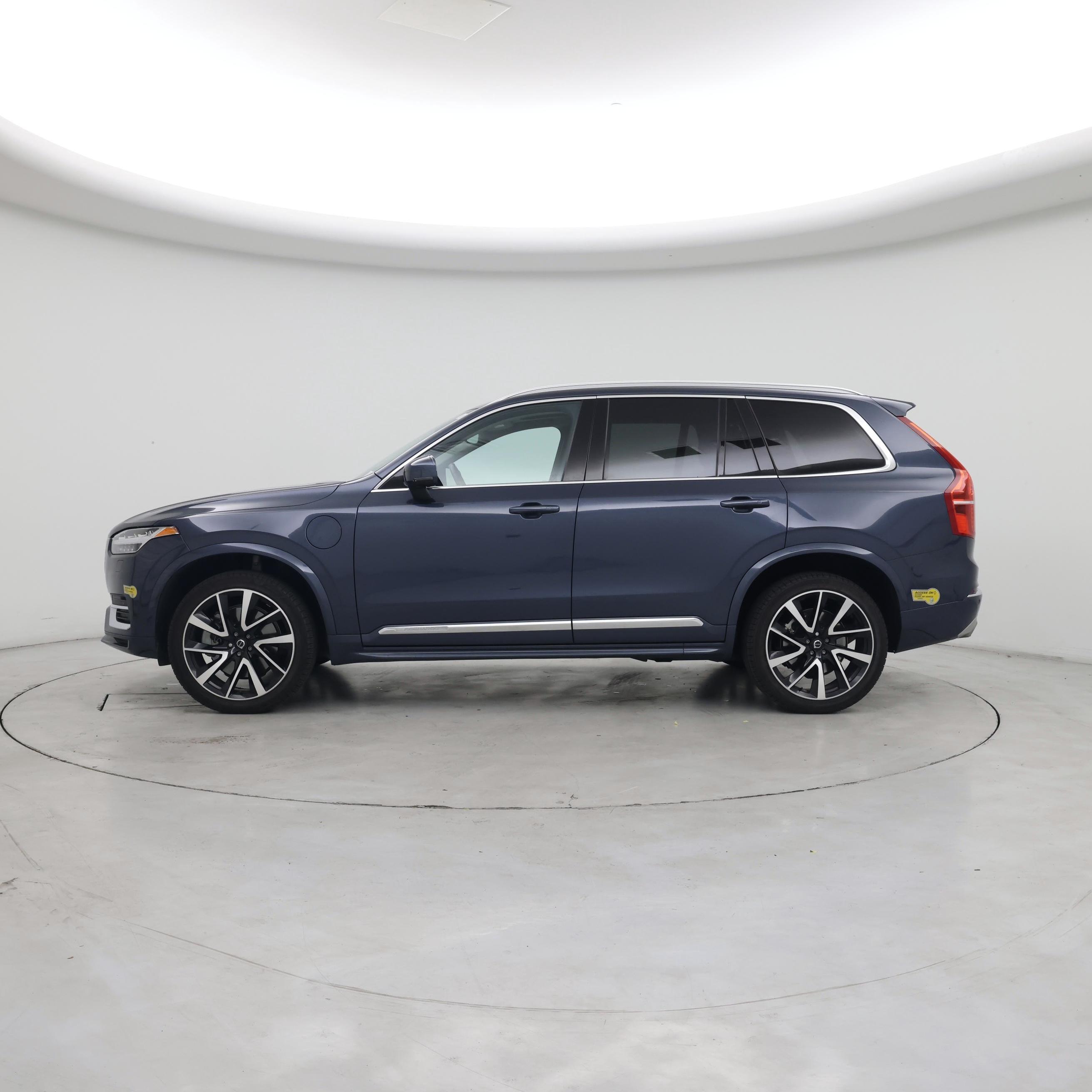 Thumbnail: 2021 Volvo XC90 - 3