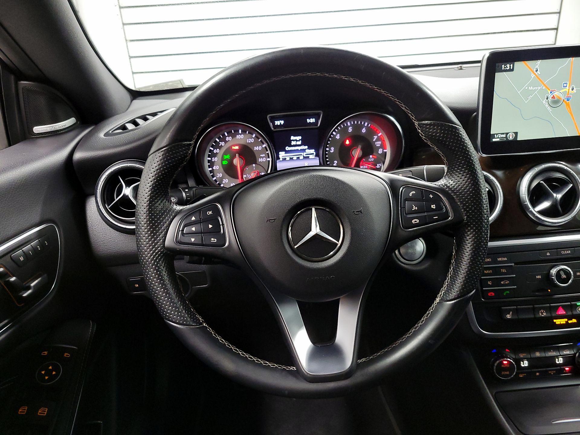 Thumbnail: 2015 Mercedes-Benz CLA - 10