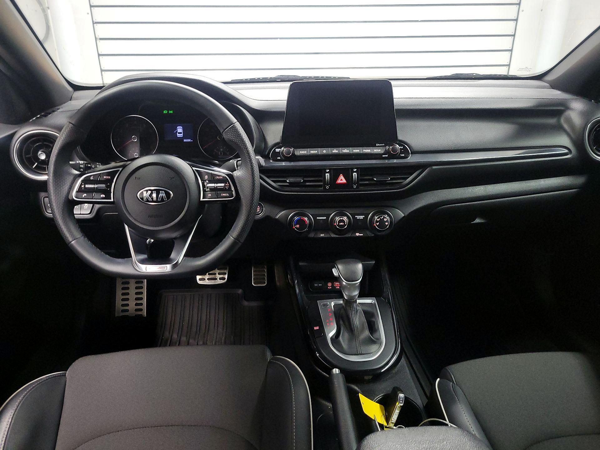 Thumbnail: 2021 Kia Forte - 9