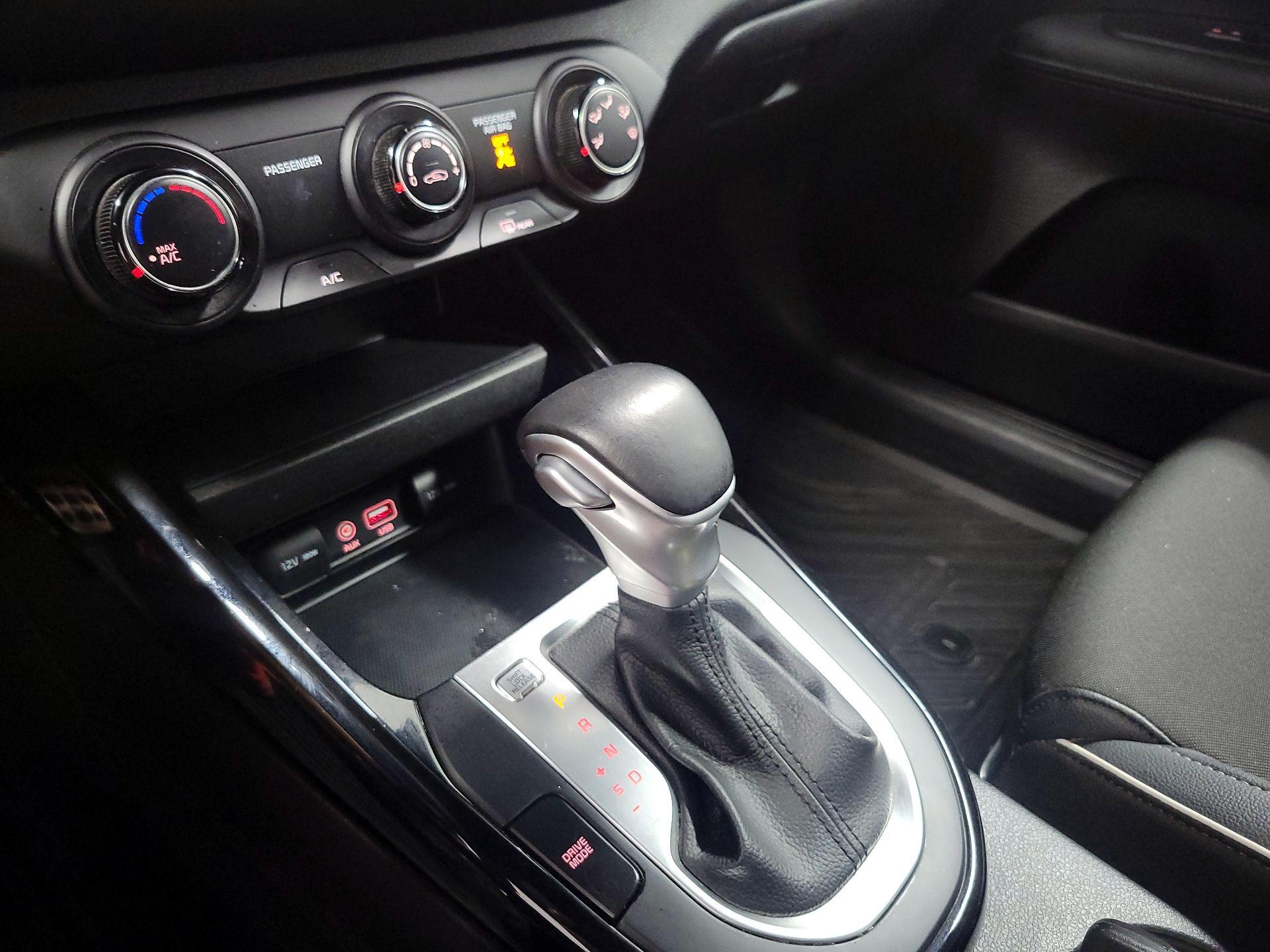Thumbnail: 2021 Kia Forte - 16