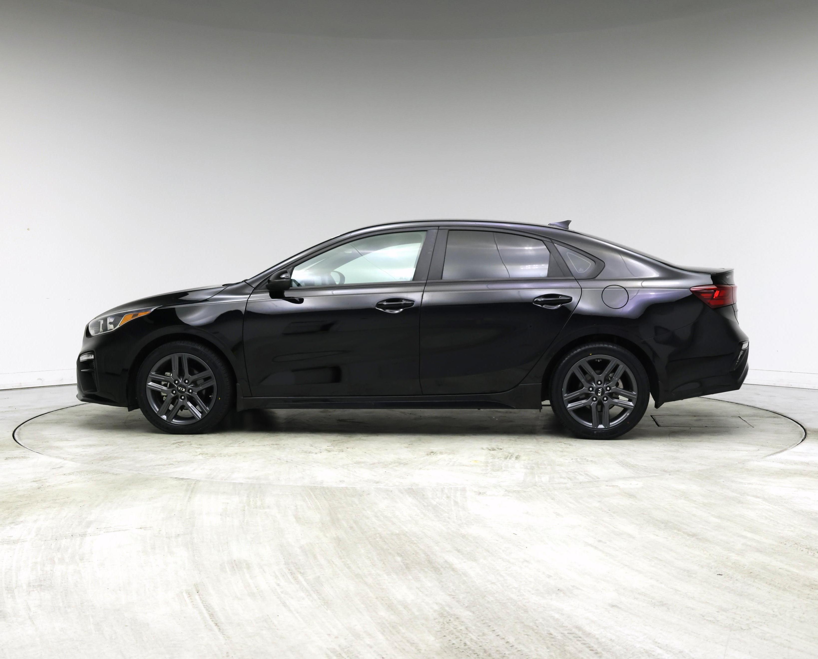 Thumbnail: 2021 Kia Forte - 3