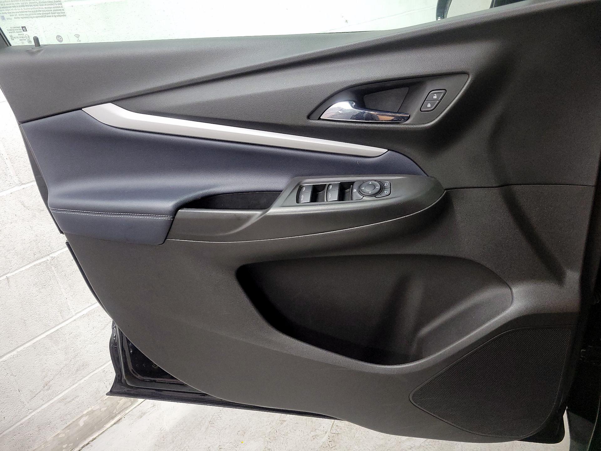 Thumbnail: 2022 Chevrolet Bolt EUV - 12