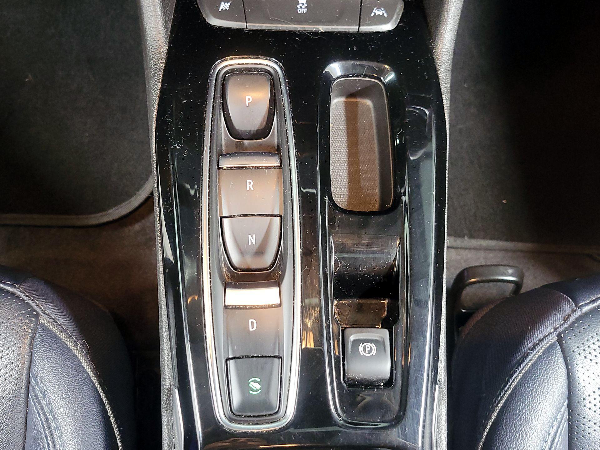Thumbnail: 2022 Chevrolet Bolt EUV - 17