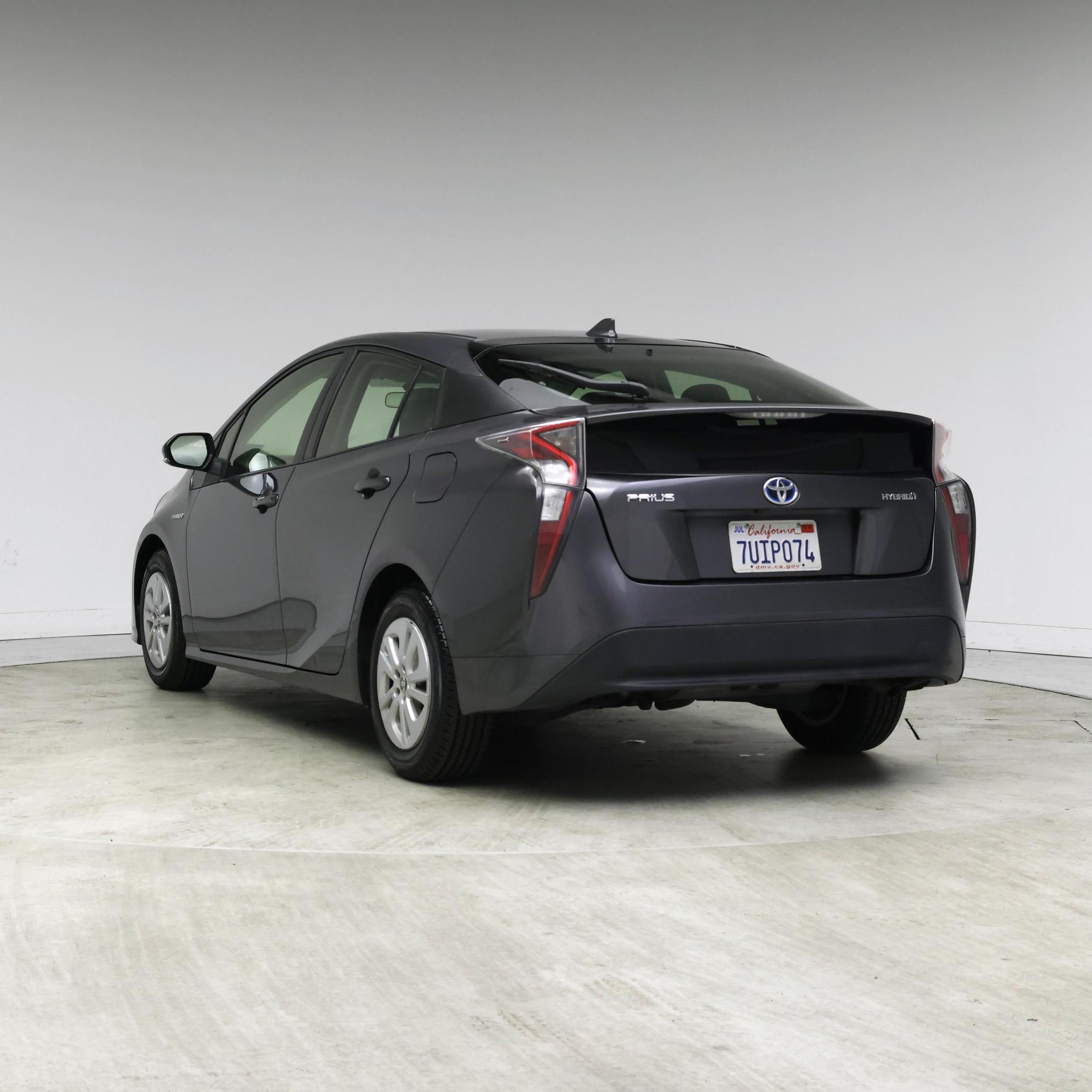 Thumbnail: 2016 Toyota Prius - 2