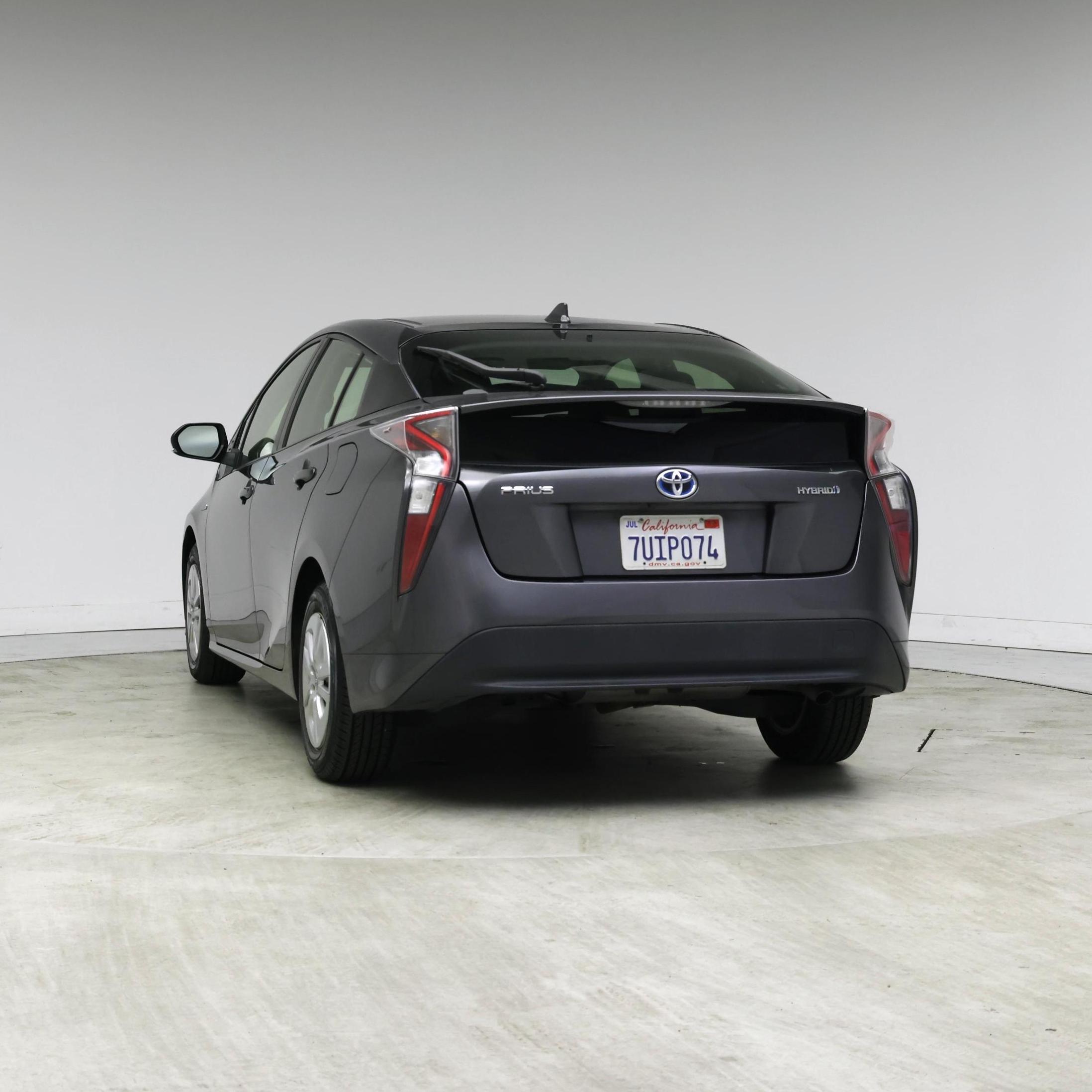 Thumbnail: 2016 Toyota Prius - 6