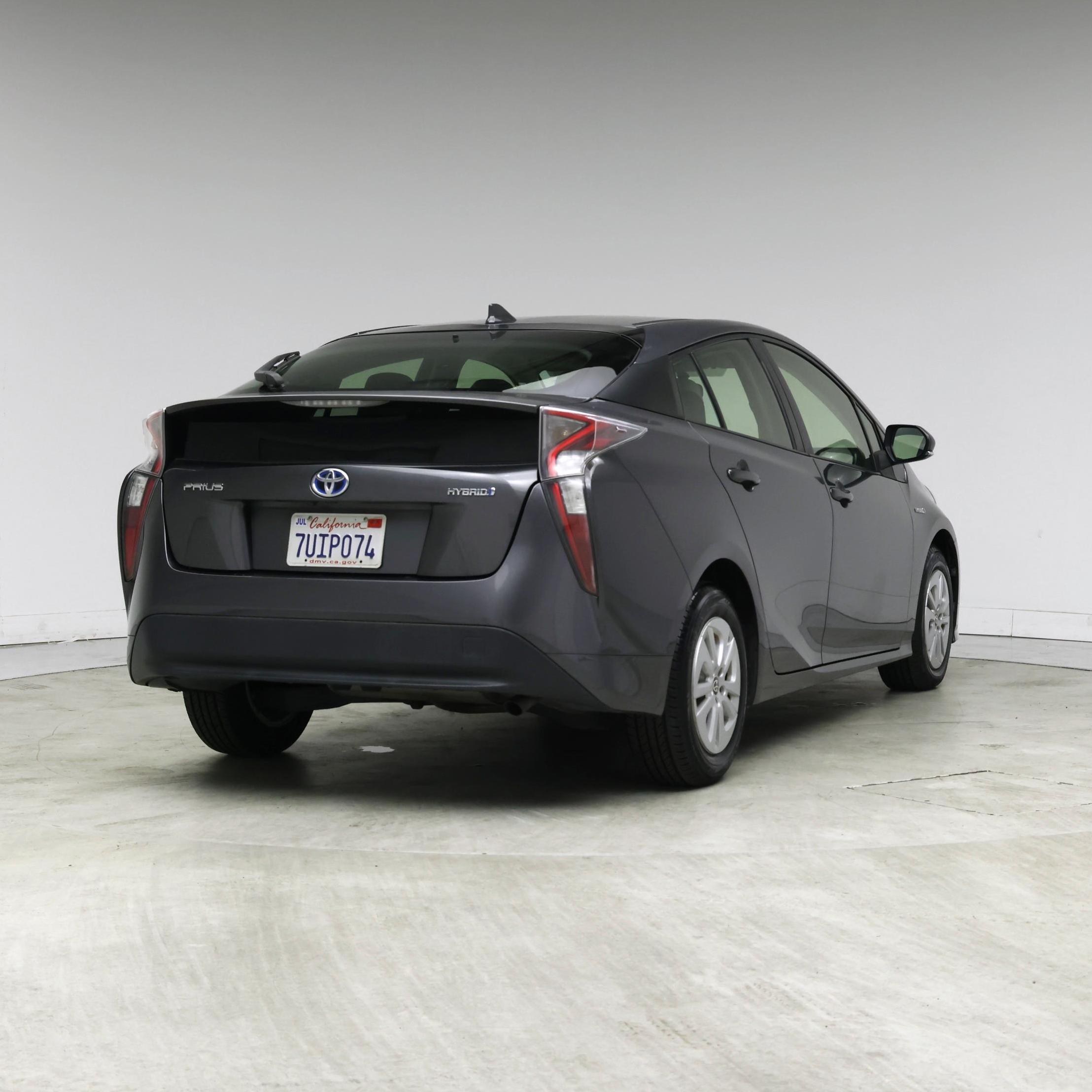 Thumbnail: 2016 Toyota Prius - 8