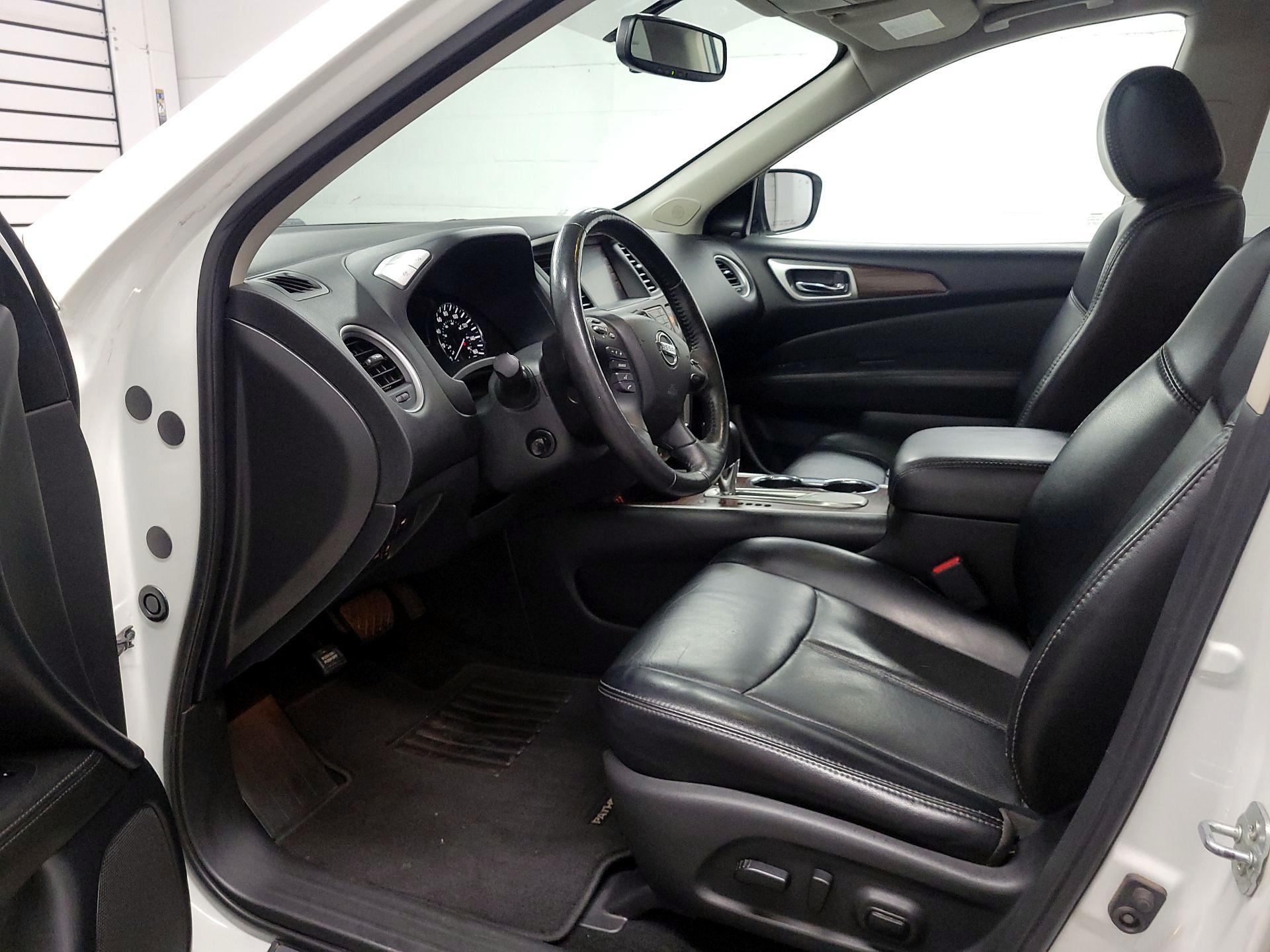 Thumbnail: 2018 Nissan Pathfinder - 11