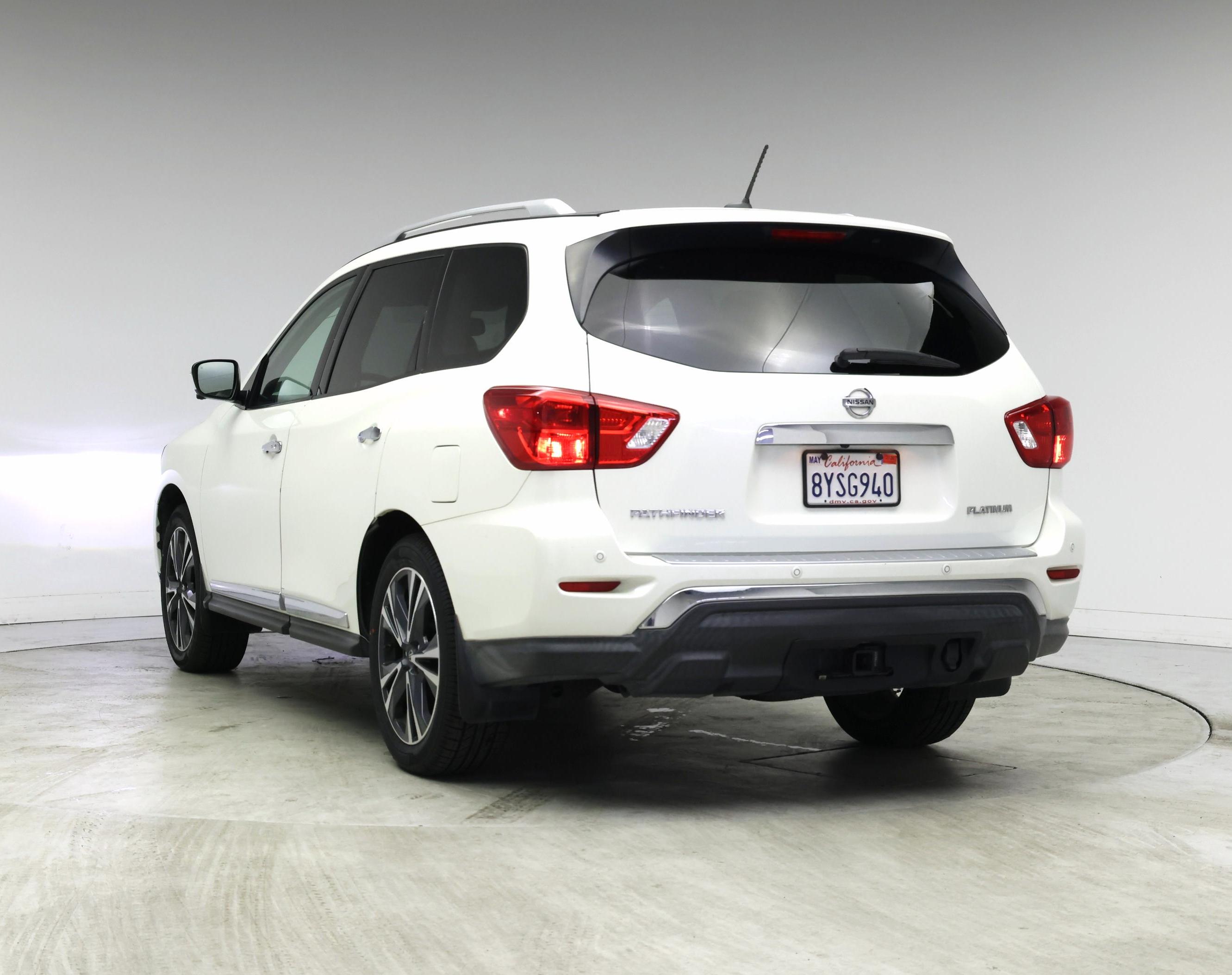 Thumbnail: 2018 Nissan Pathfinder - 2