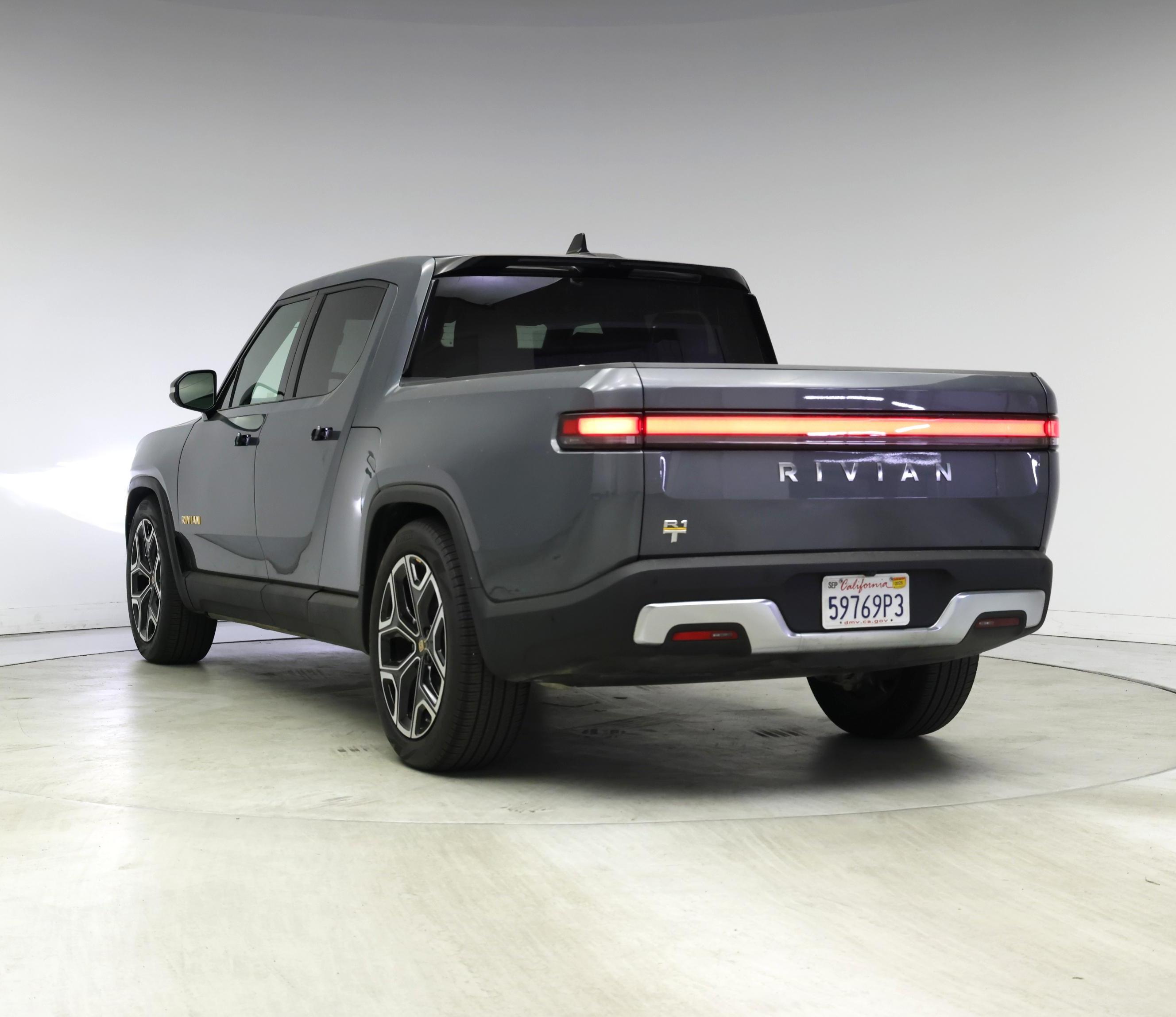 Thumbnail: 2022 Rivian R1T - 2