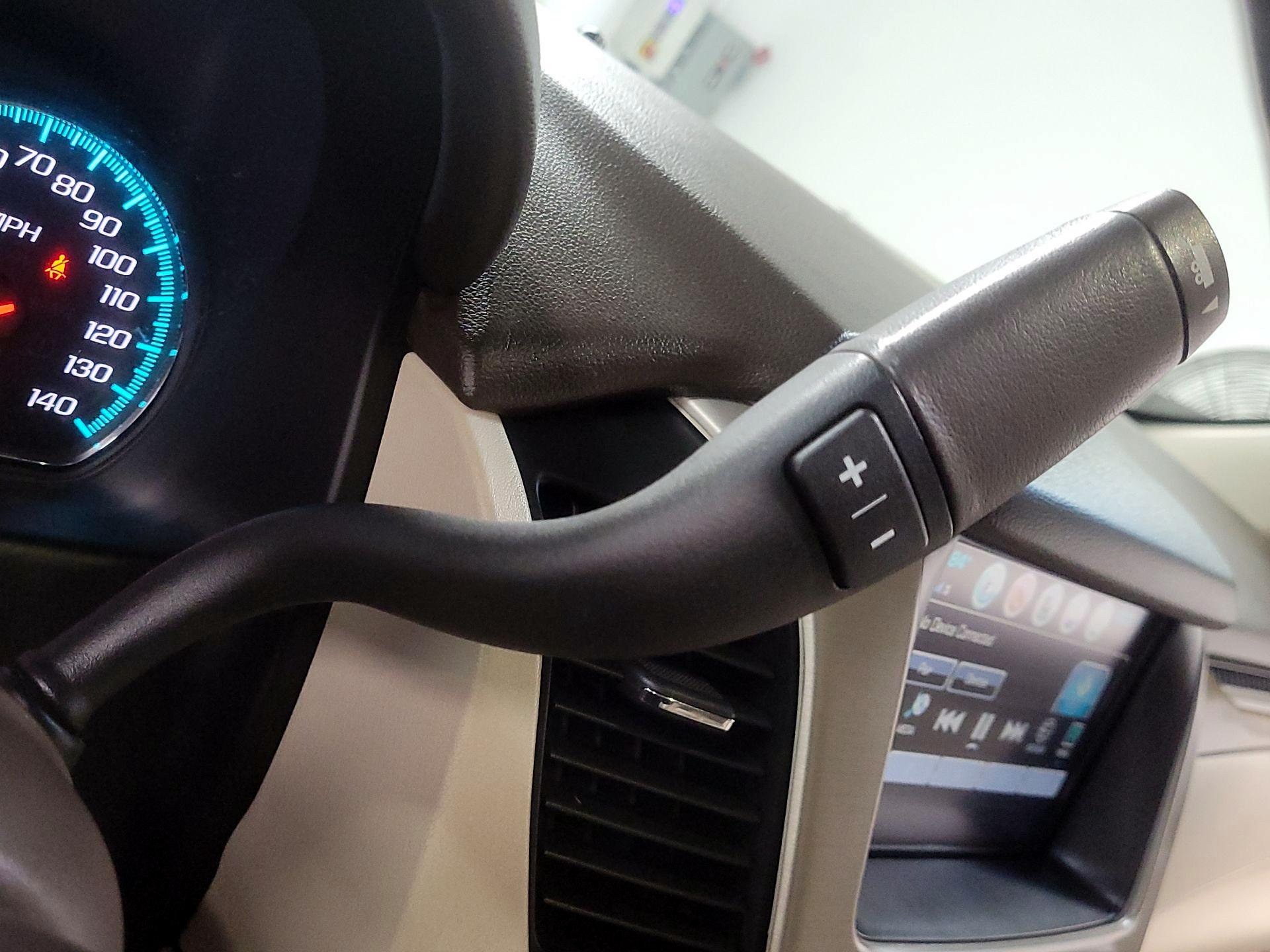 Thumbnail: 2019 GMC Yukon XL - 18