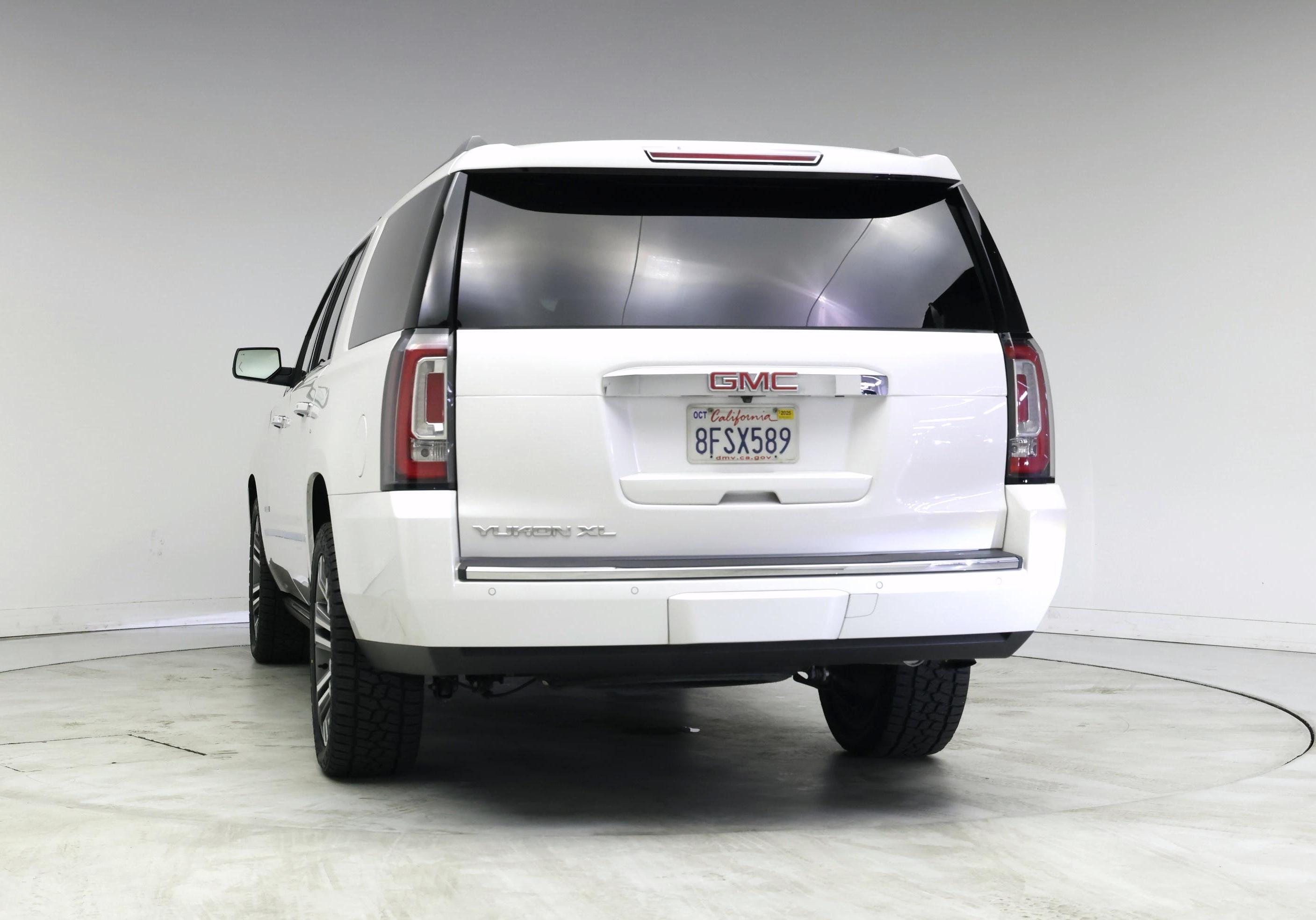 Thumbnail: 2019 GMC Yukon XL - 6