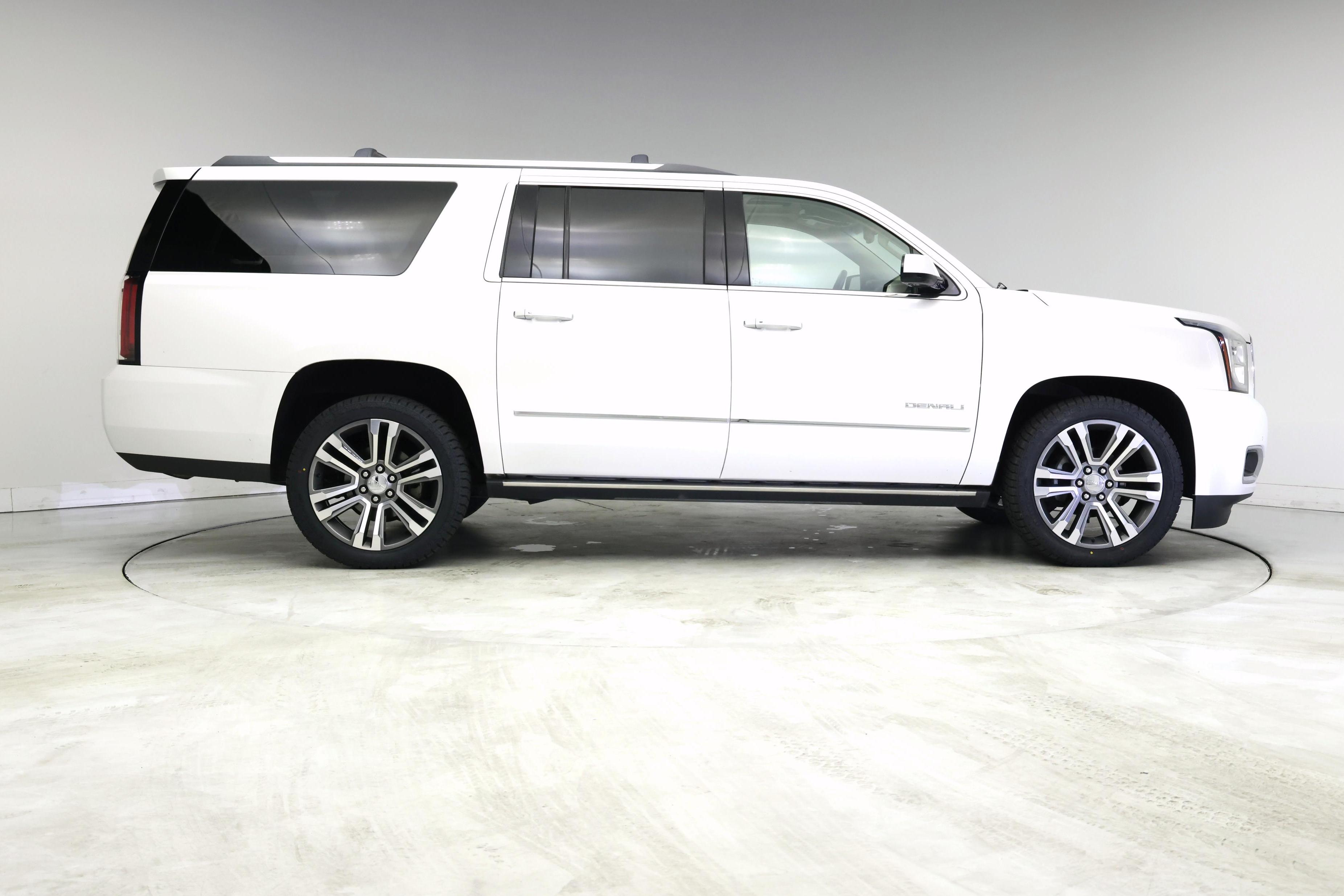 Thumbnail: 2019 GMC Yukon XL - 7
