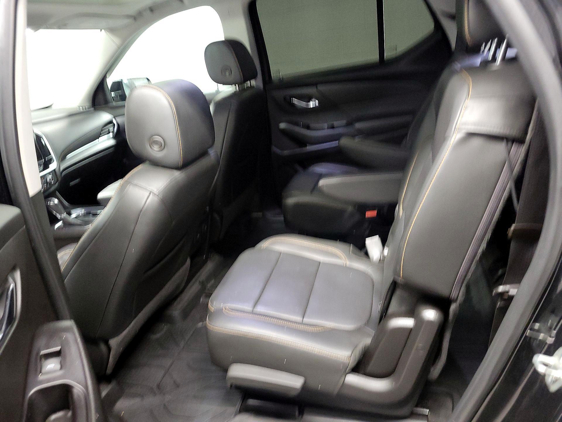 Thumbnail: 2020 Chevrolet Traverse - 18