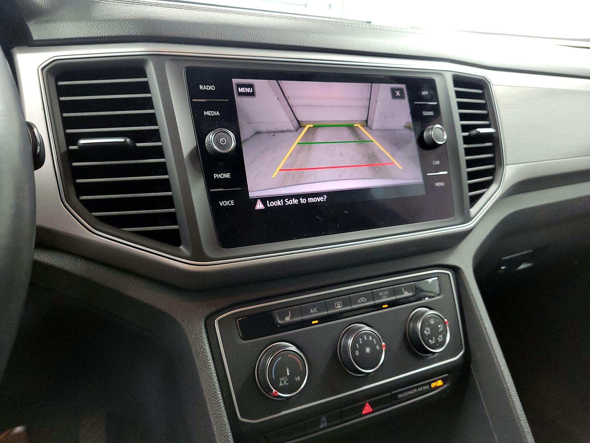 Thumbnail: 2018 Volkswagen Atlas - 14