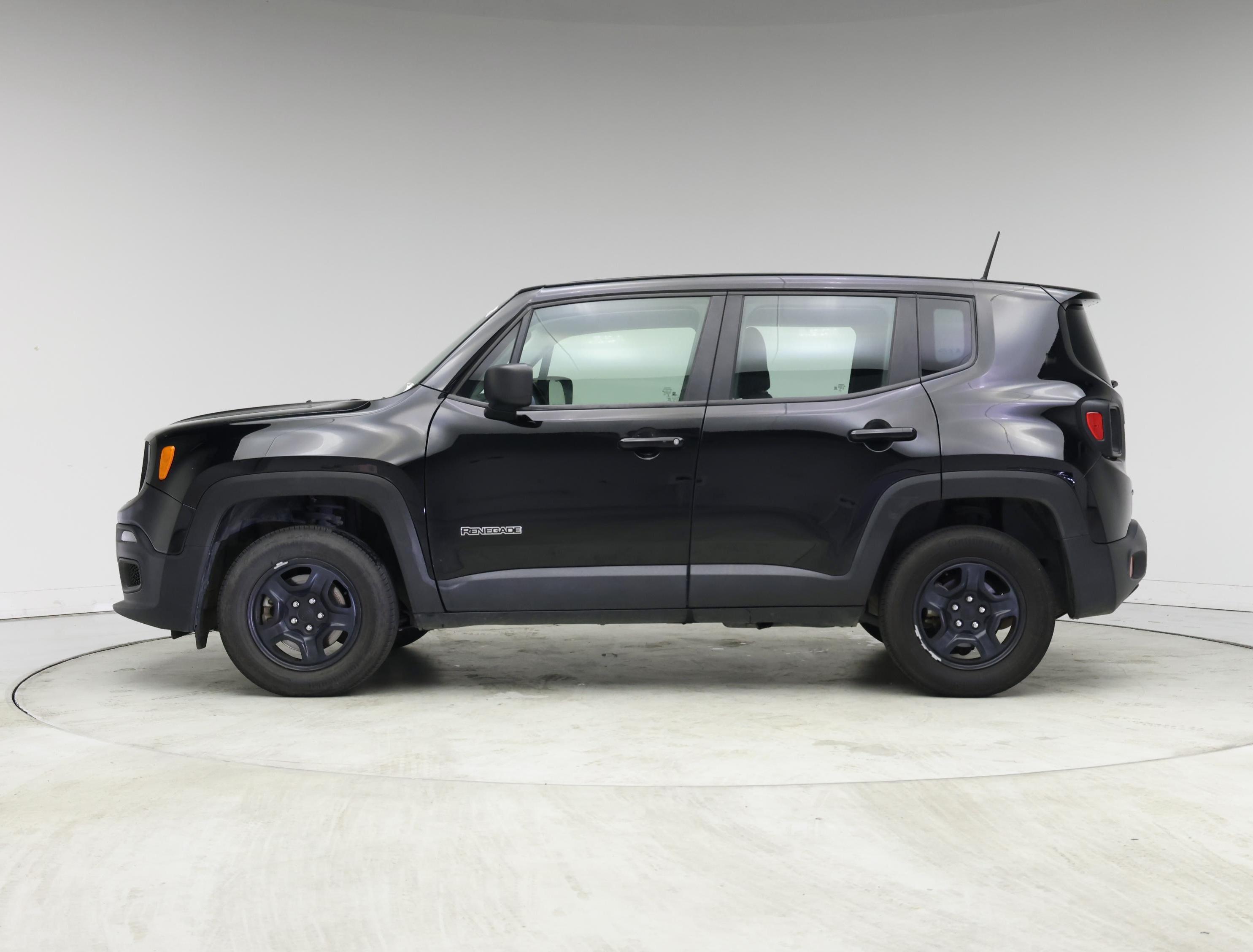 Thumbnail: 2018 Jeep Renegade - 3