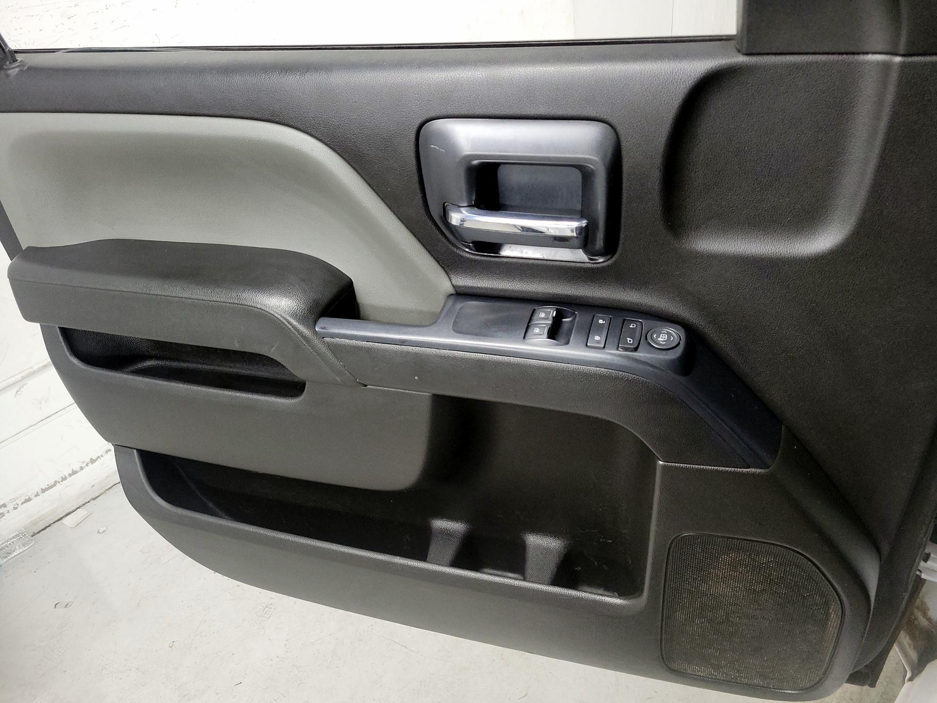 Thumbnail: 2018 Chevrolet Silverado 2500 - 12