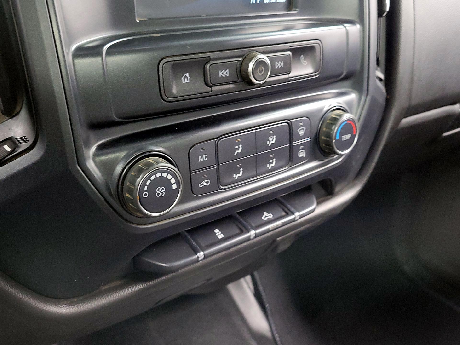 Thumbnail: 2018 Chevrolet Silverado 2500 - 16