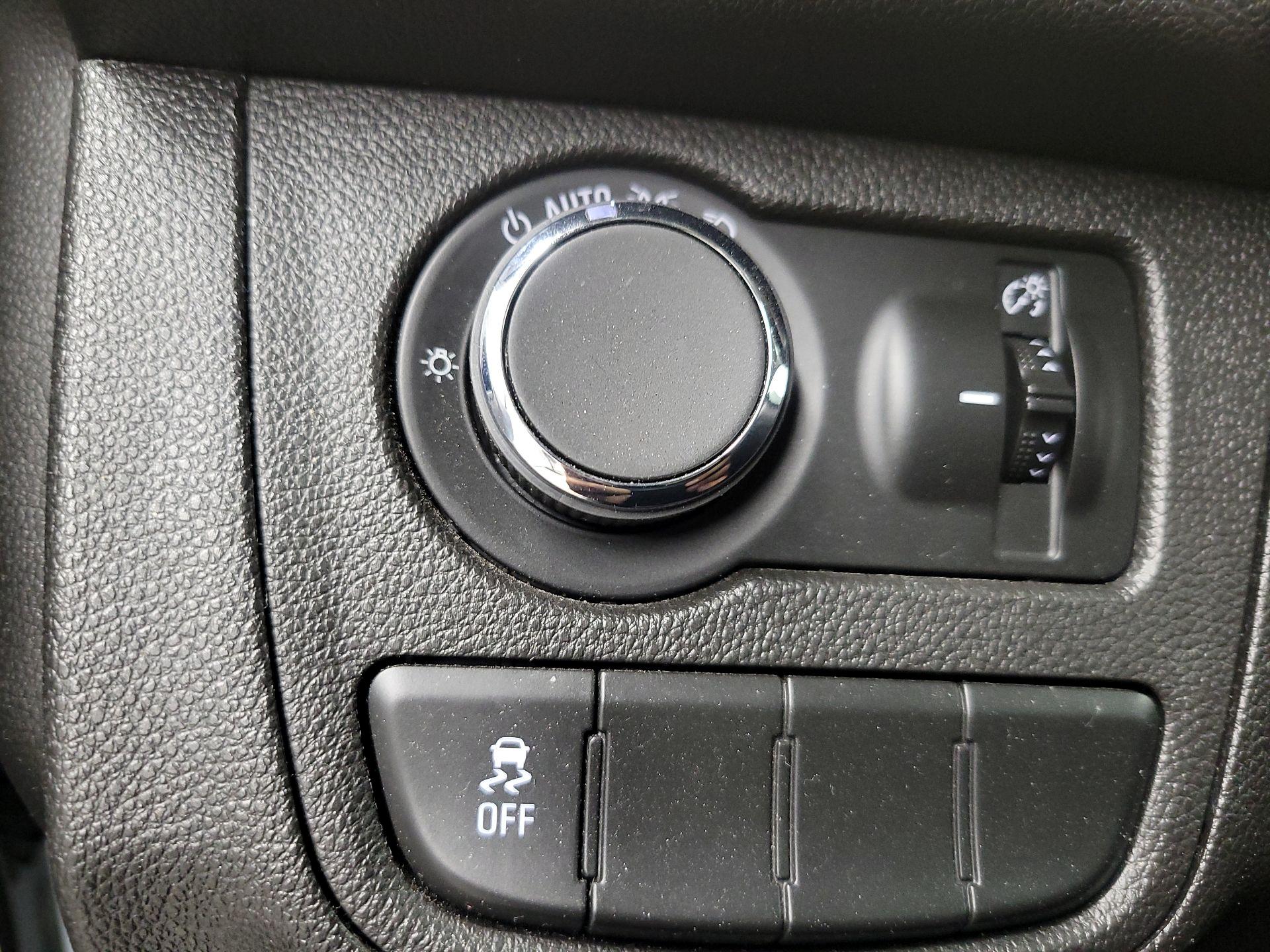 Thumbnail: 2016 Chevrolet Spark - 13