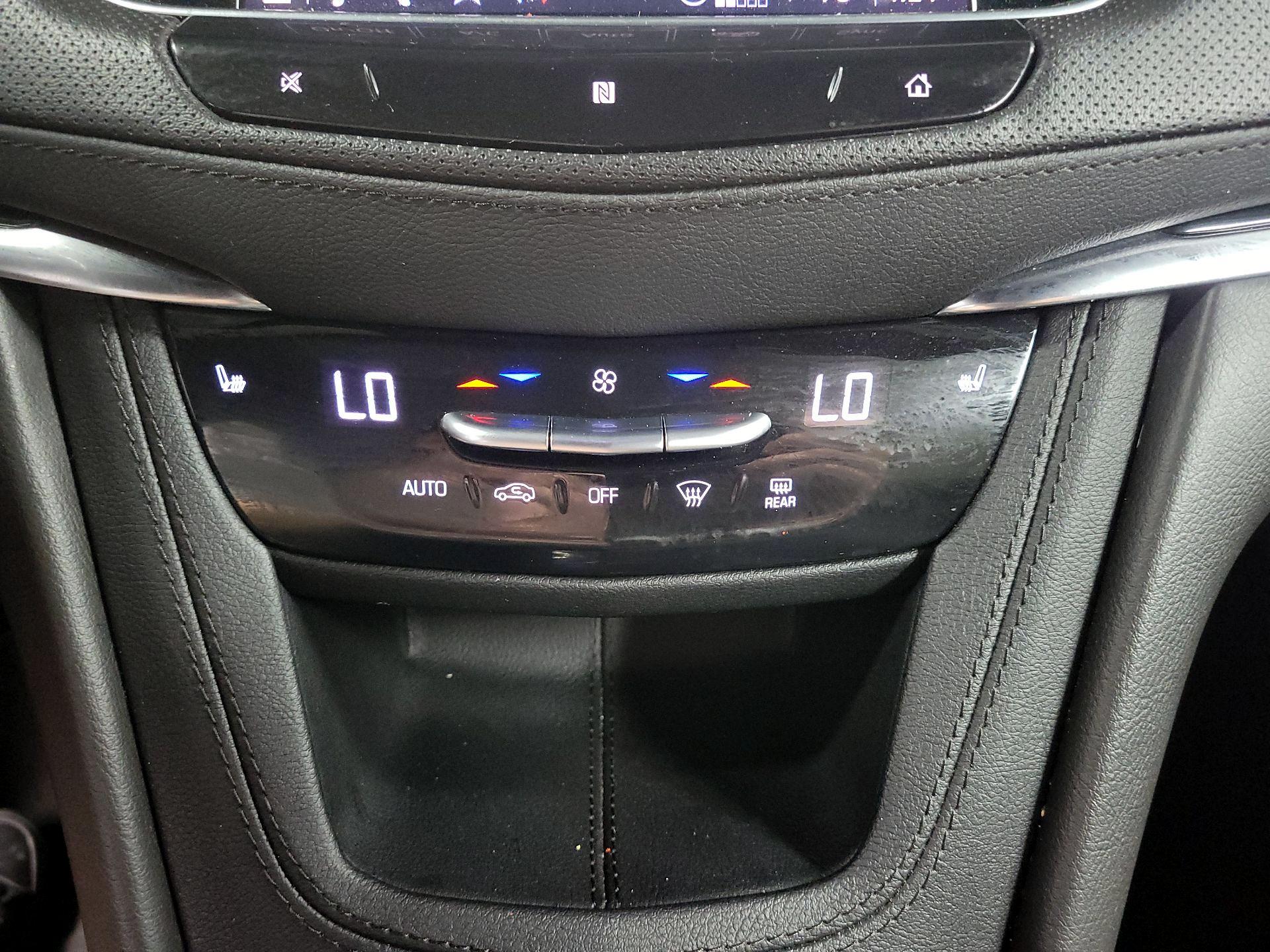 Thumbnail: 2021 Cadillac XT5 - 17