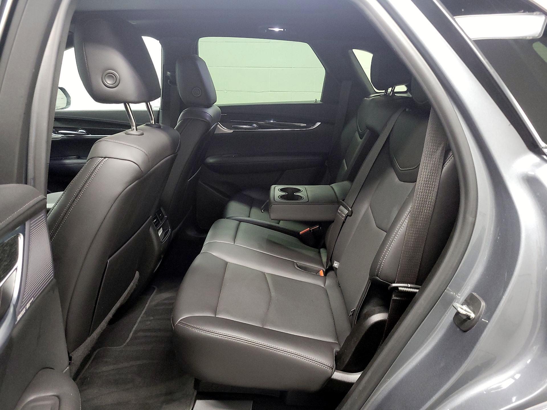 Thumbnail: 2021 Cadillac XT5 - 19