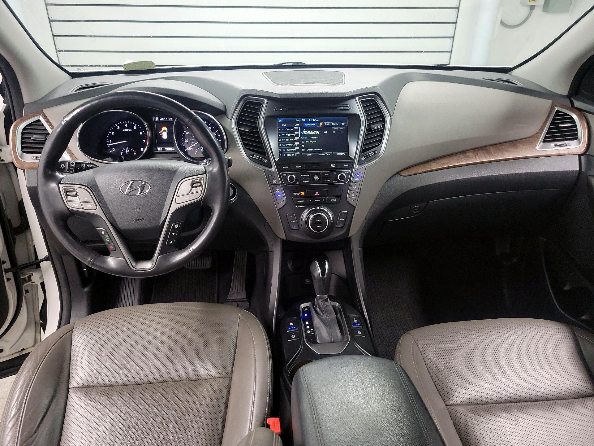 Thumbnail: 2017 Hyundai Santa Fe - 9