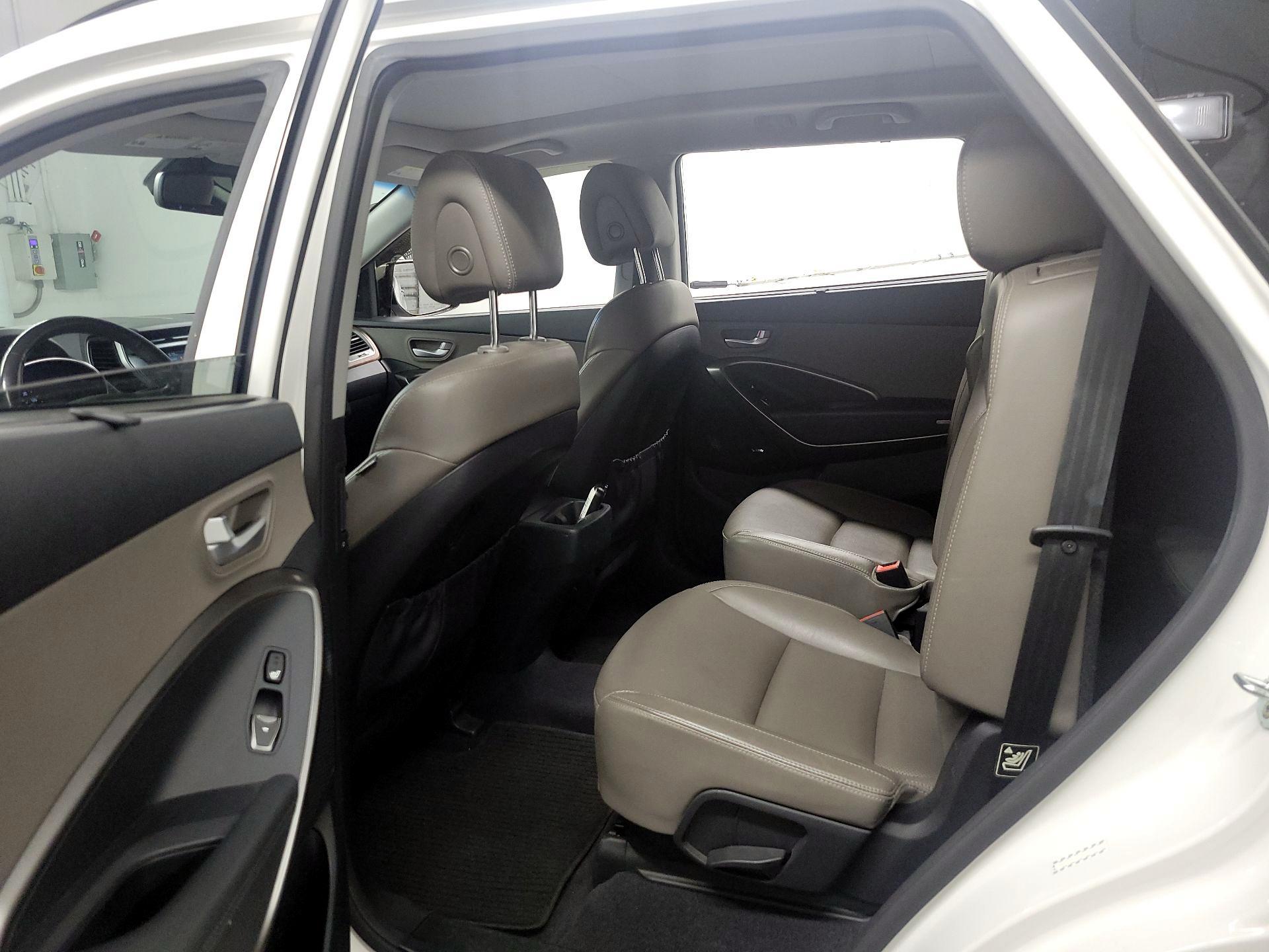 Thumbnail: 2017 Hyundai Santa Fe - 18