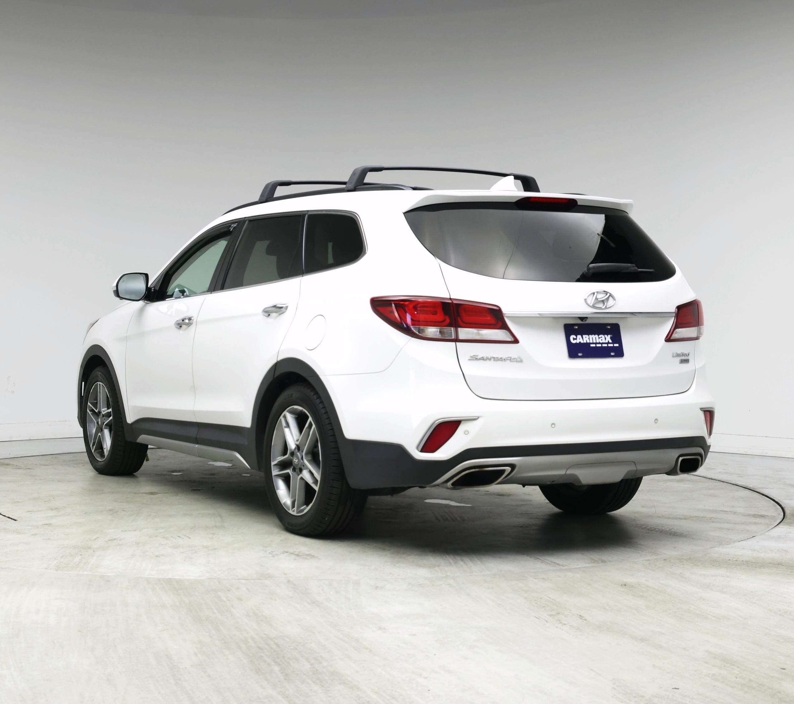 Thumbnail: 2017 Hyundai Santa Fe - 2