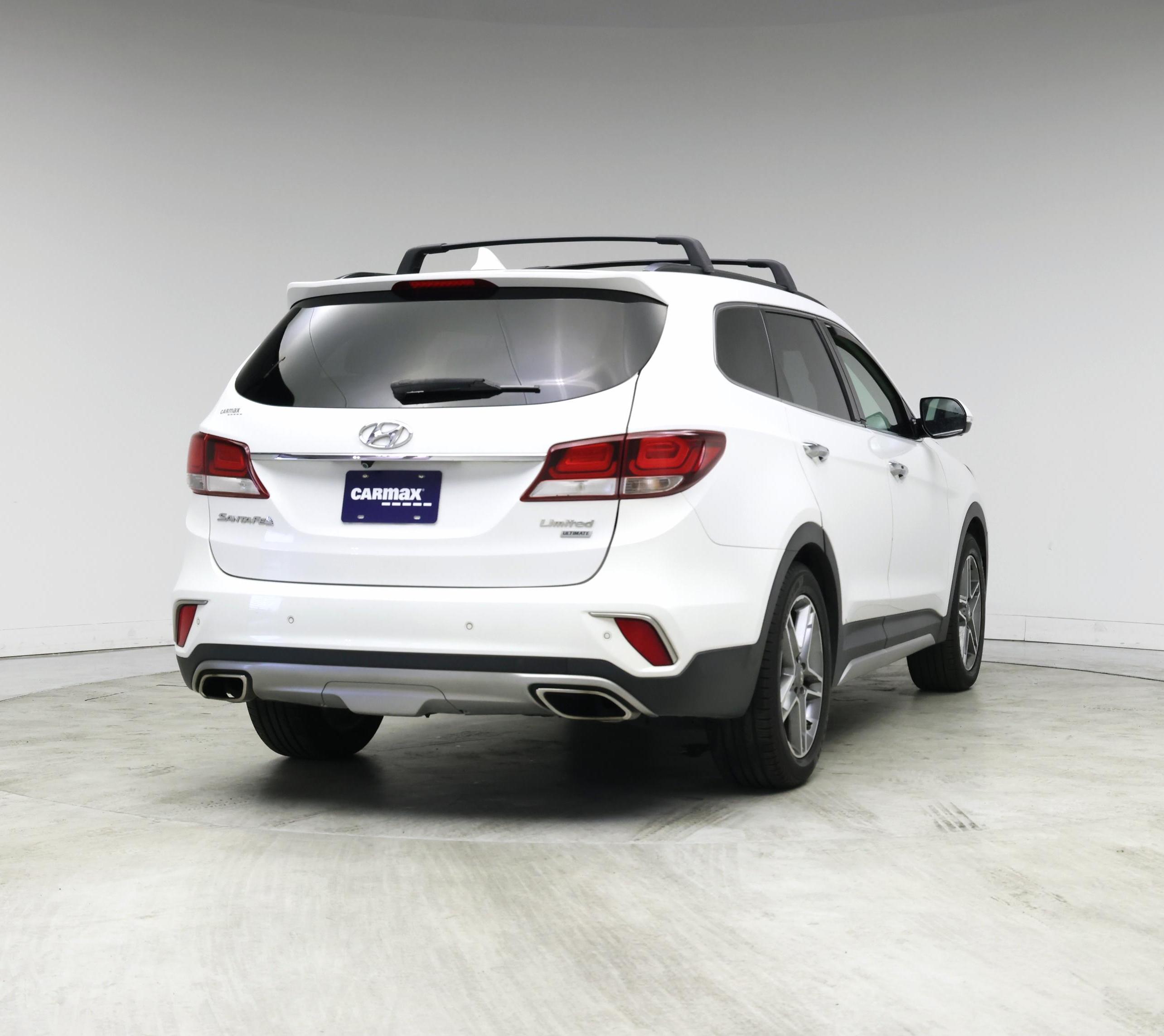Thumbnail: 2017 Hyundai Santa Fe - 8