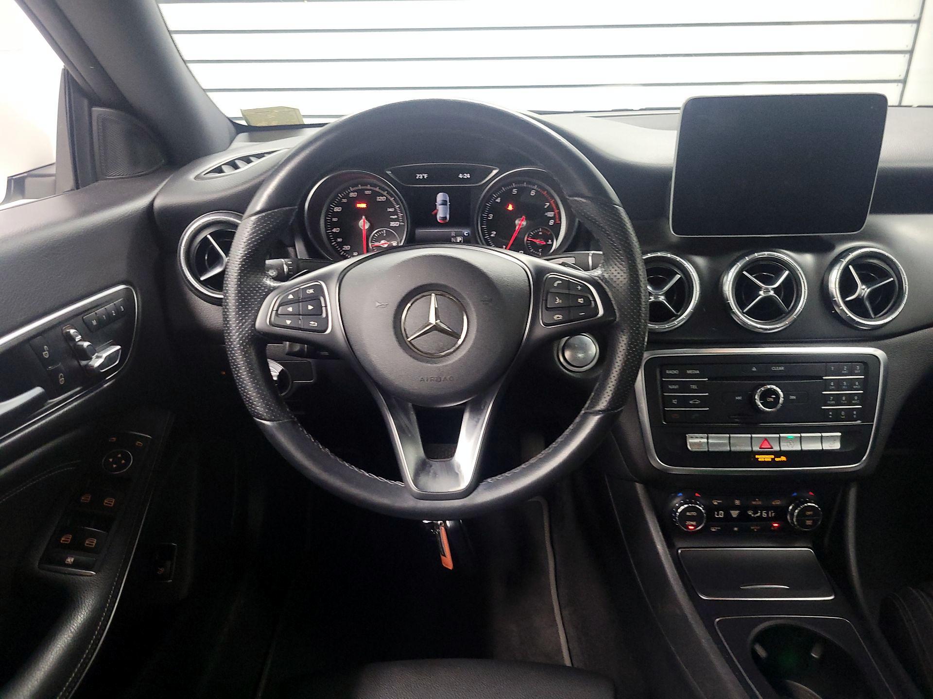 Thumbnail: 2019 Mercedes-Benz CLA - 10