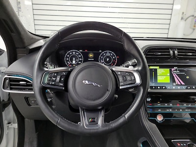 Steering Wheel & Instrument Cluster (On)