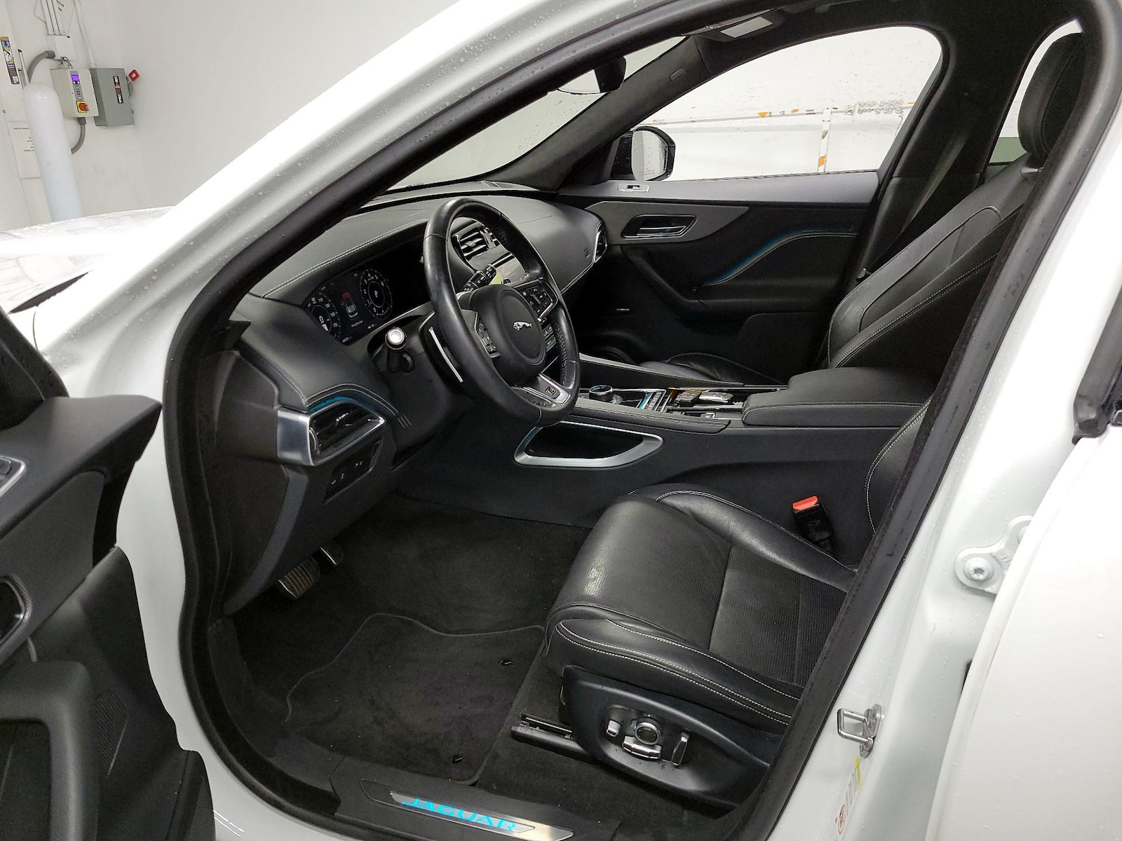 2019 Jaguar F-Pace S - Photo 12